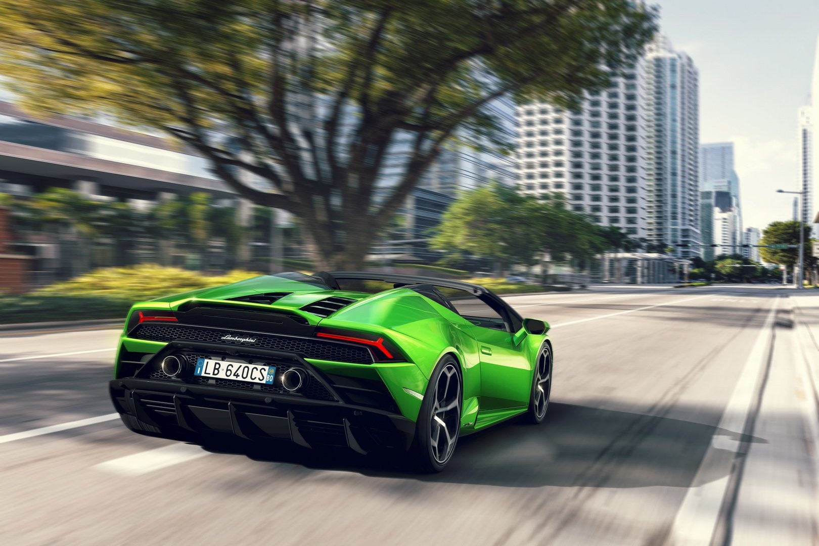 Lamborghini Huracan EVO Spyder ra mat anh 6