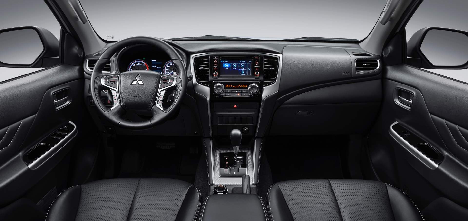 Mitsubishi Triton 2019 ra mắt tại châu Âu ảnh 6 Mitsubishi Triton 2019 ra mat tai chau Au anh 6