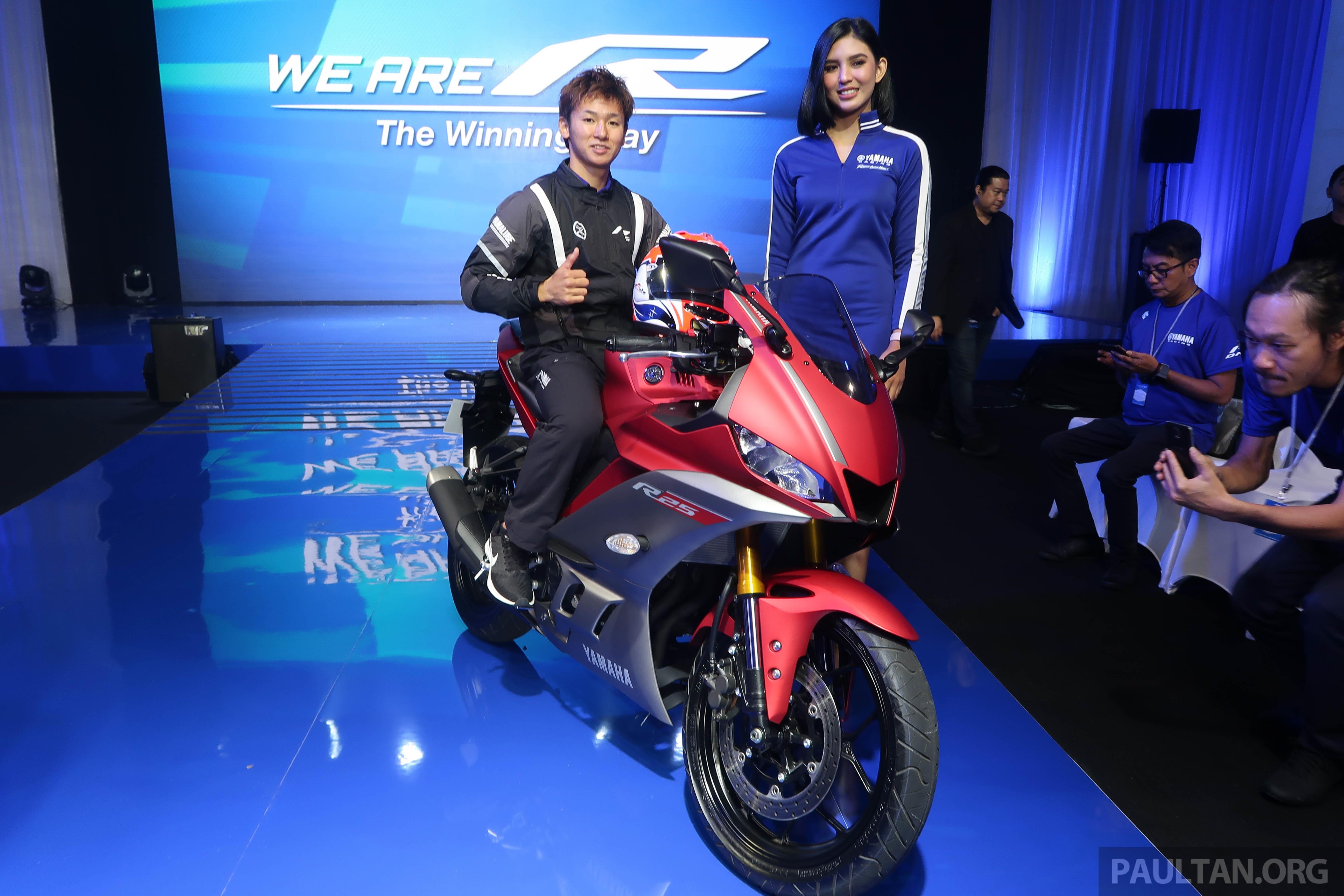 Yamaha R25 2019 ra mat tai Malaysia, hua hen ngay ve VN cua R3 hinh anh