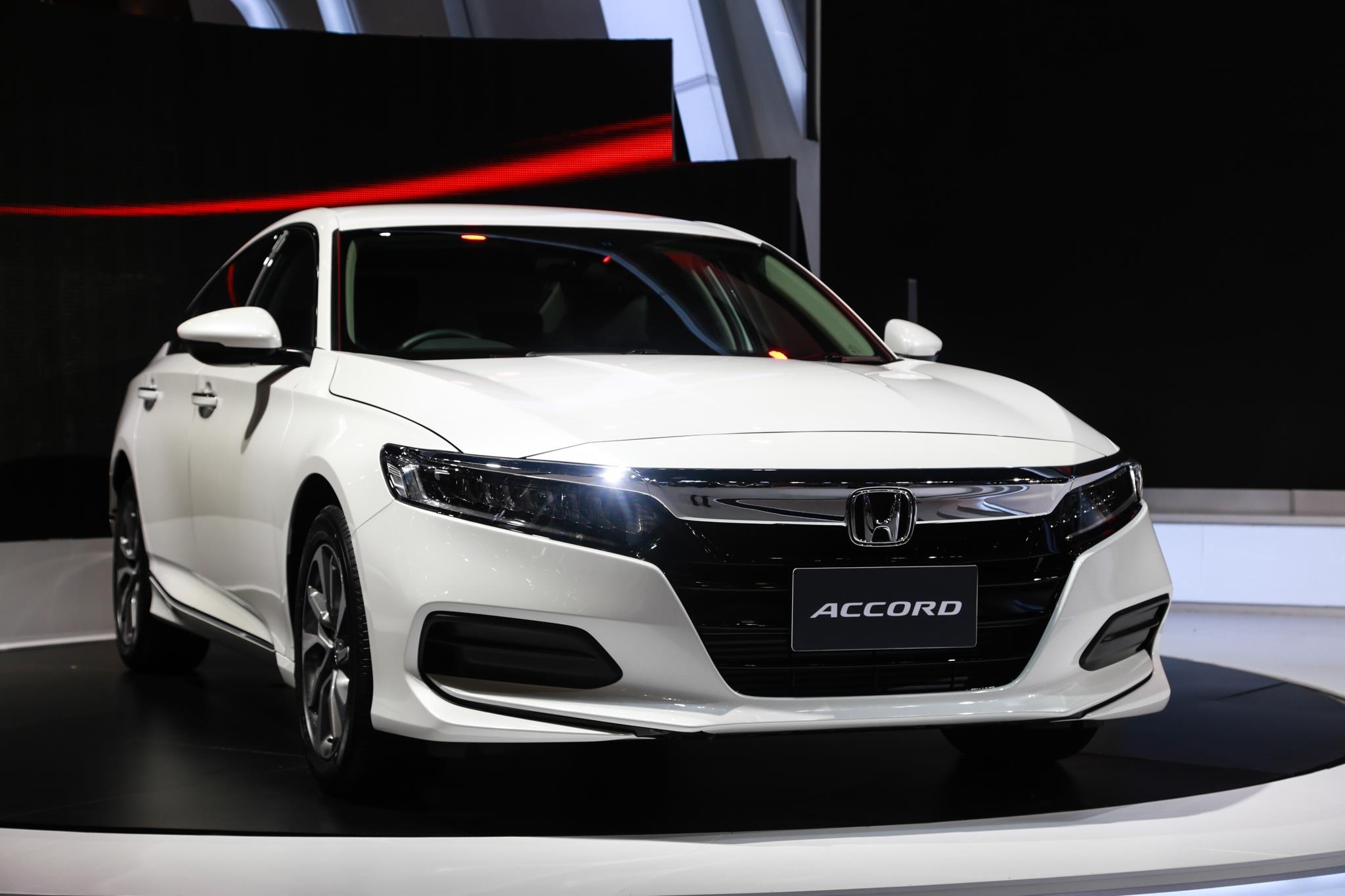 Can canh Honda Accord 2019 tai Thai Lan, da san sang ve VN hinh anh