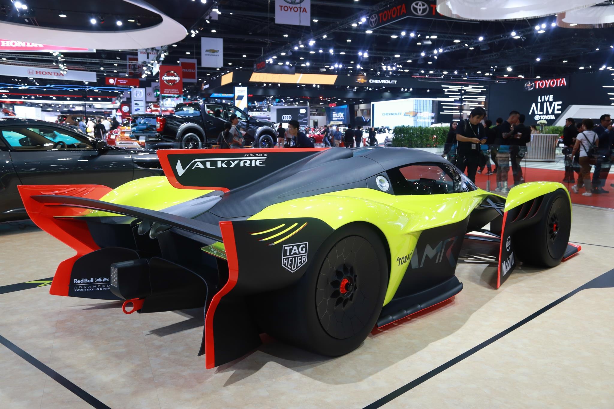 Aston Martin Valkyrie AMR Pro ra mắt ảnh 7 Aston Martin Valkyrie AMR Pro ra mat anh 7