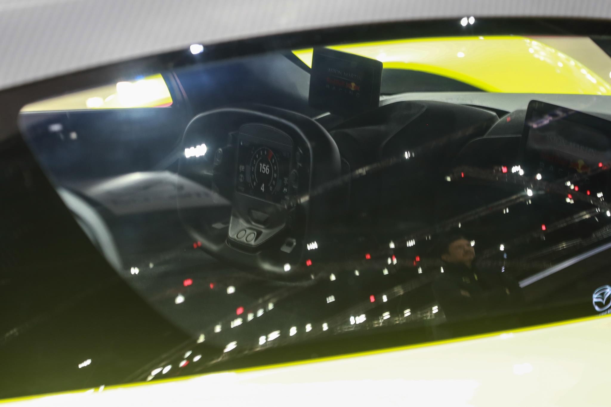 Aston Martin Valkyrie AMR Pro ra mắt ảnh 6 Aston Martin Valkyrie AMR Pro ra mat anh 6