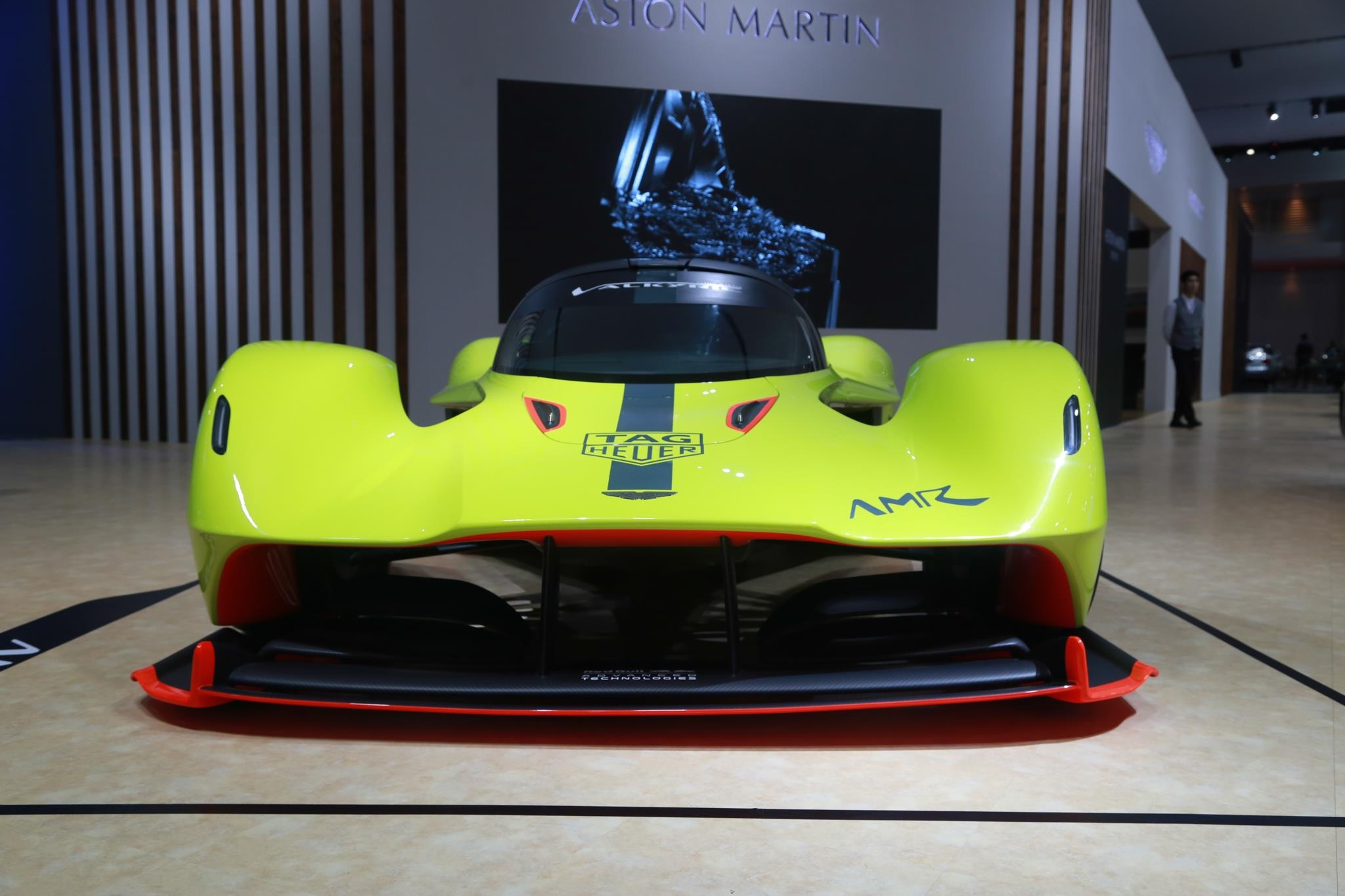 Aston Martin Valkyrie AMR Pro ra mắt ảnh 2 Aston Martin Valkyrie AMR Pro ra mat anh 2