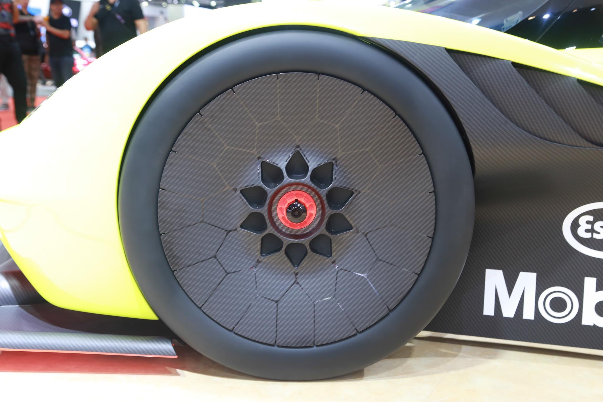 Aston Martin Valkyrie AMR Pro ra mắt ảnh 4 Aston Martin Valkyrie AMR Pro ra mat anh 4