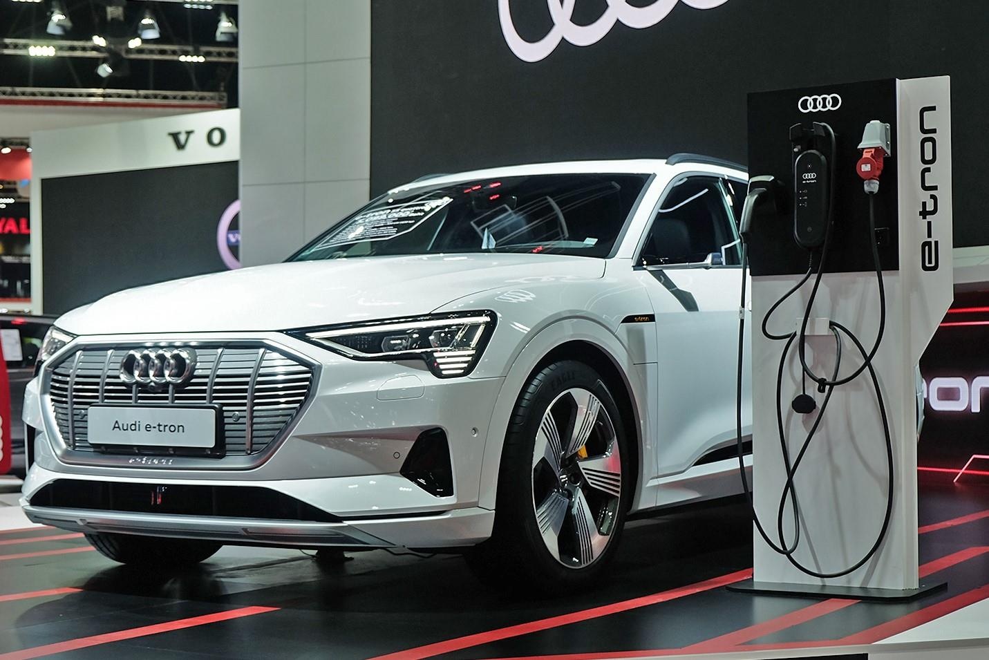 Can canh Audi e-tron, tuong lai cua hang xe sang nuoc Duc hinh anh