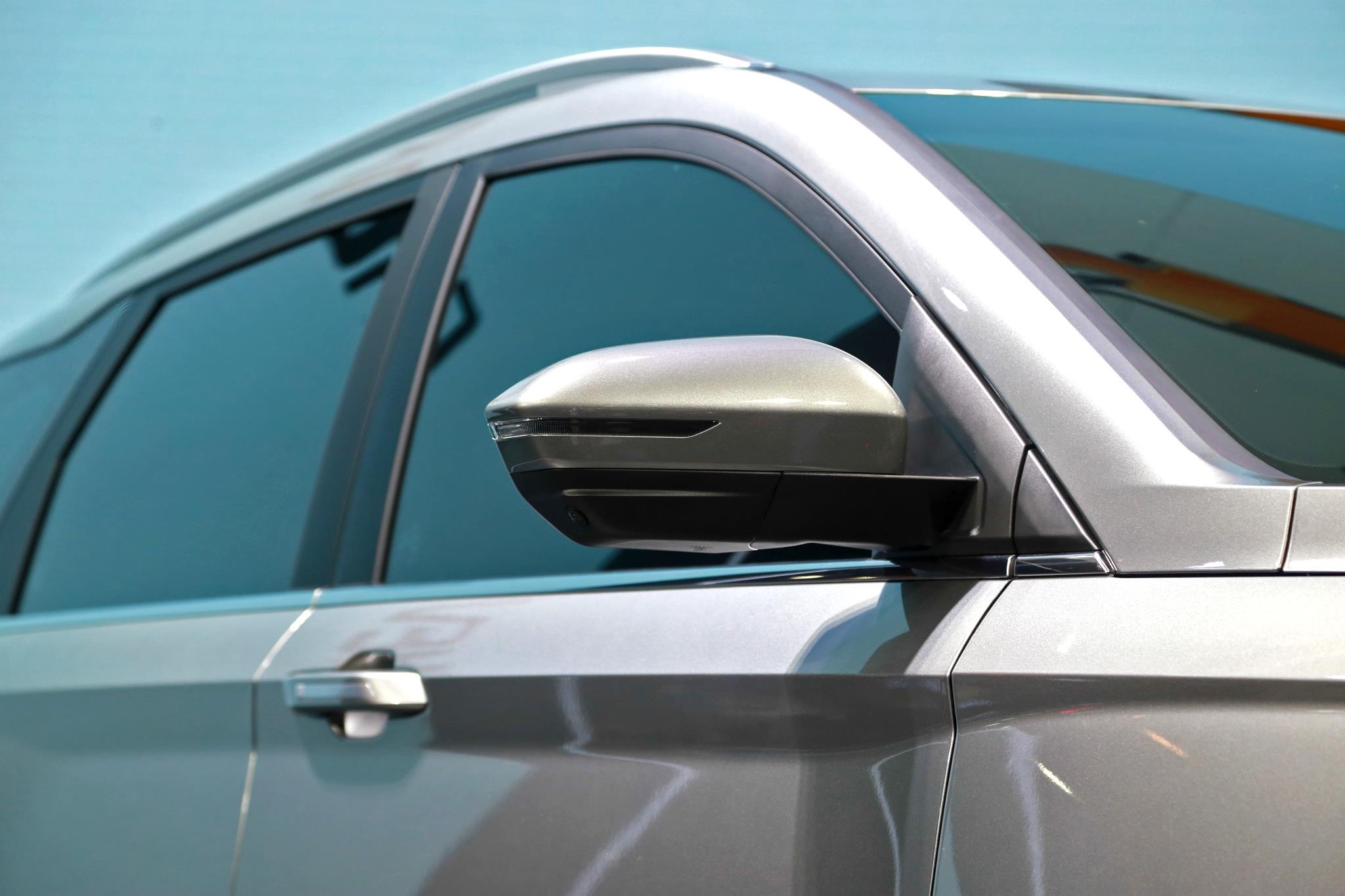 Chevrolet Captiva 2019 ra mắt  ảnh 6 Chevrolet Captiva 2019 ra mat anh 6