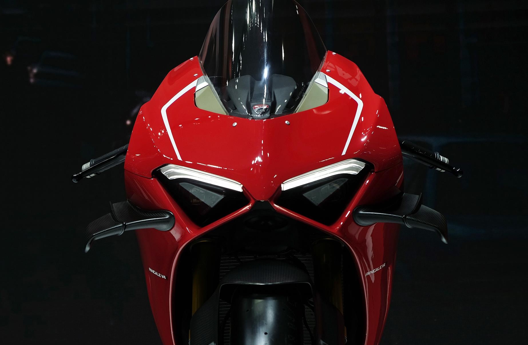 Ducati Panigale V4 R ra mat anh 10