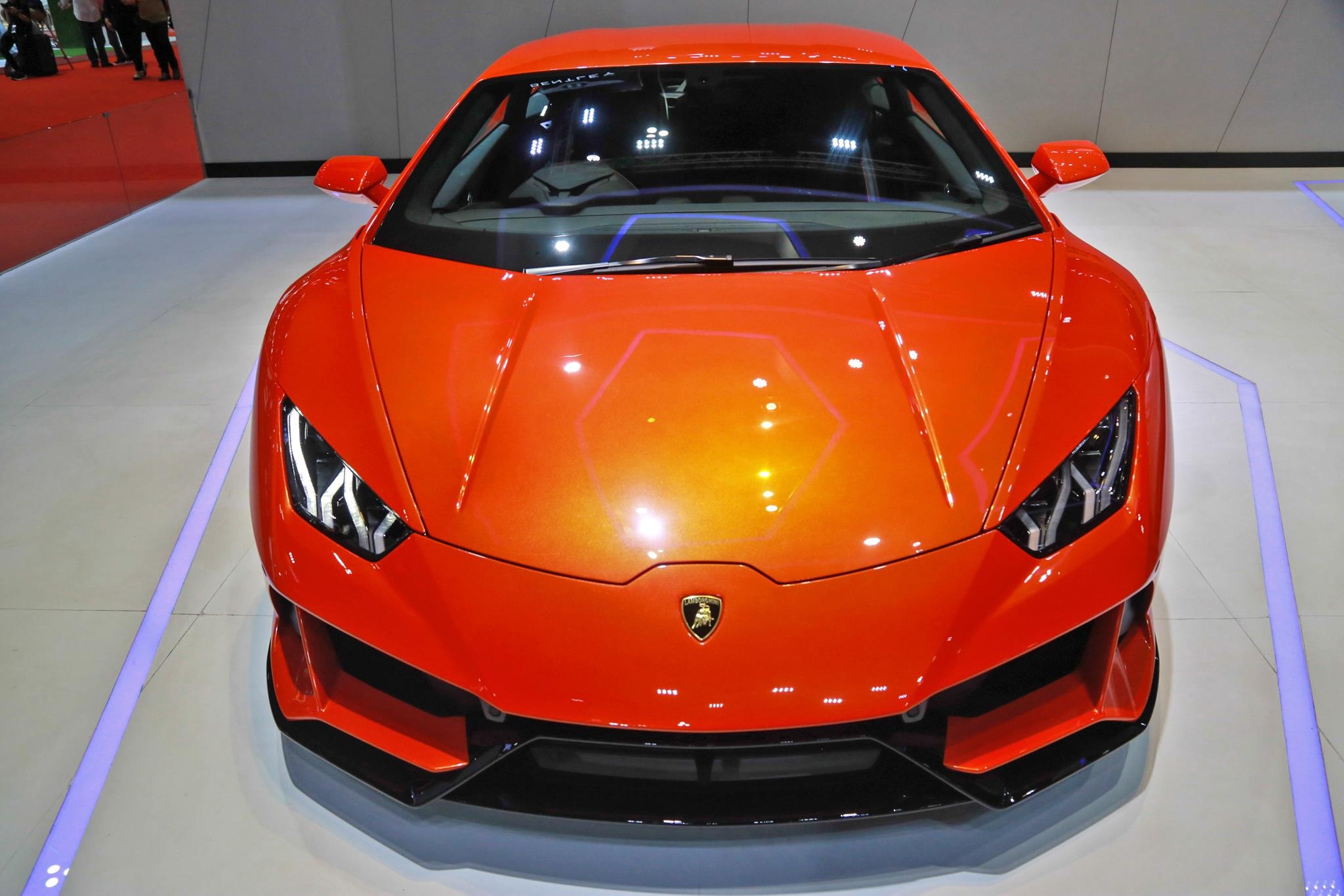 Lamborghini Huracan EVO ra mắt ảnh 11 Lamborghini Huracan EVO ra mat anh 11