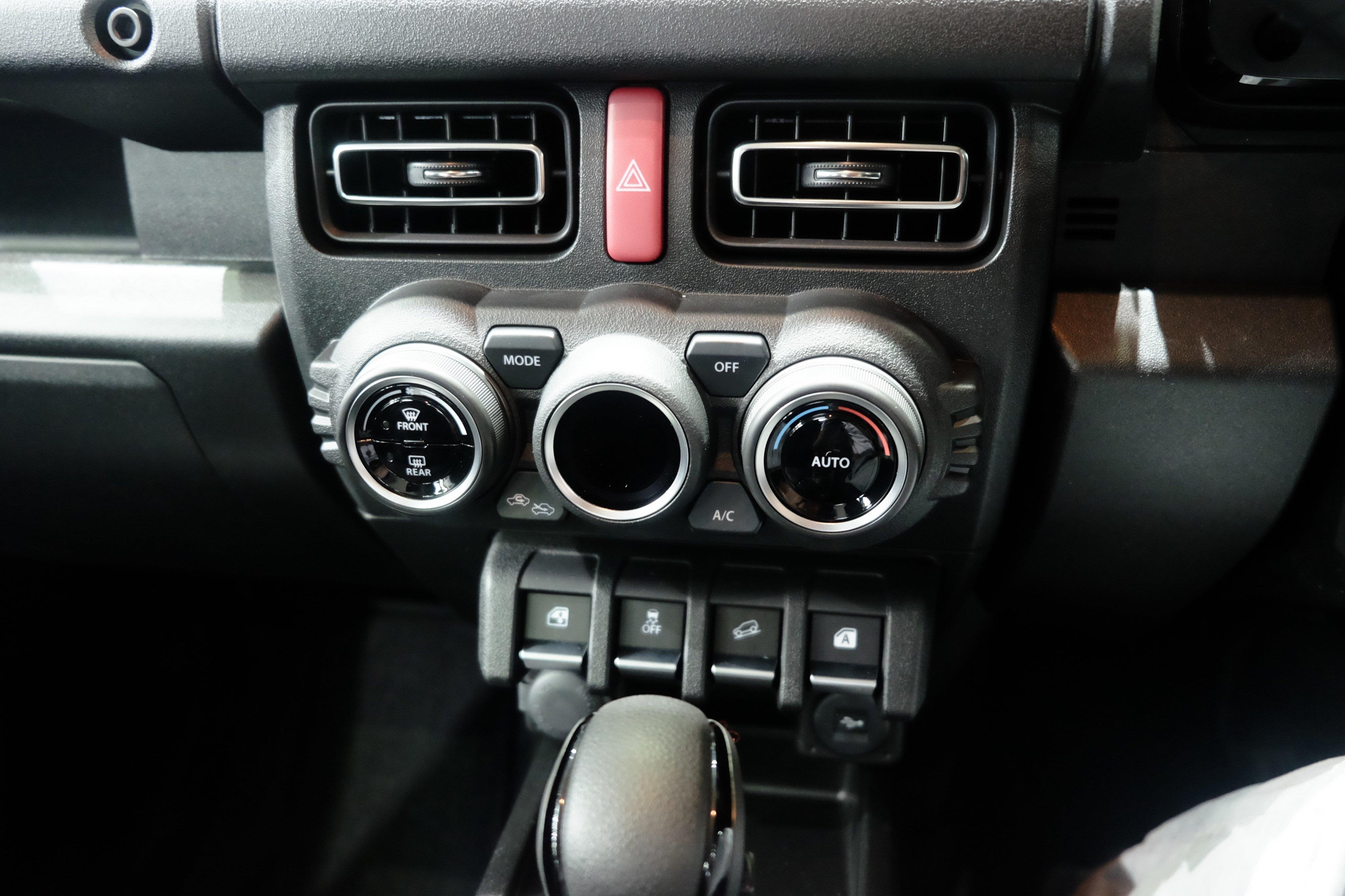 Suzuki Jimny 2019 ra mắt Thái Lan ảnh 10 Suzuki Jimny 2019 ra mat Thai Lan anh 10