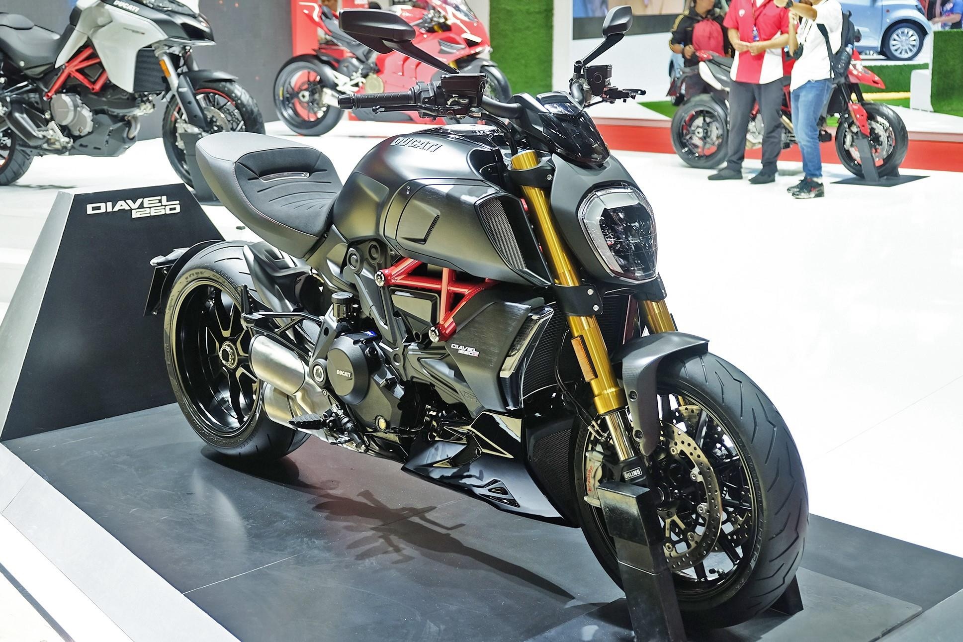 Can canh Ducati Diavel 1260 the he moi 2019 hinh anh