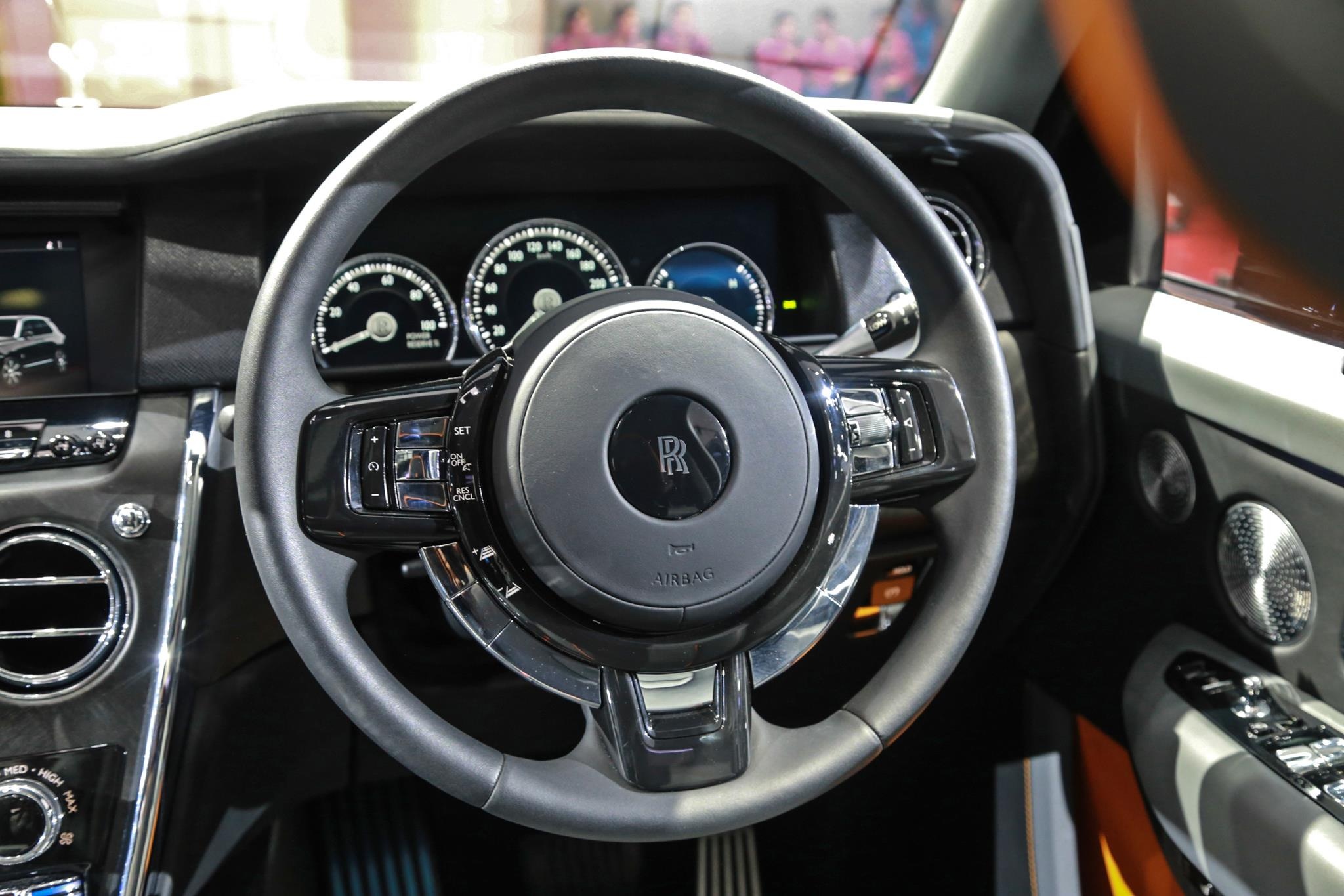 Rolls-Royce Cullinan ra mắt ảnh 9 Rolls-Royce Cullinan ra mat anh 9