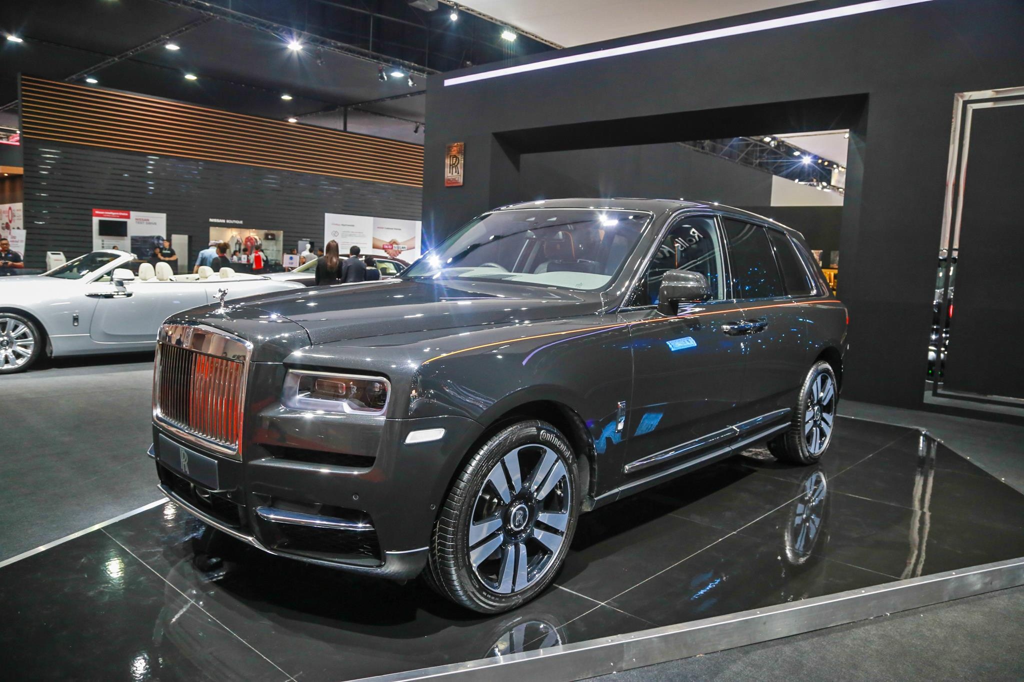Rolls-Royce Cullinan ra mắt ảnh 1 Rolls-Royce Cullinan ra mat anh 1