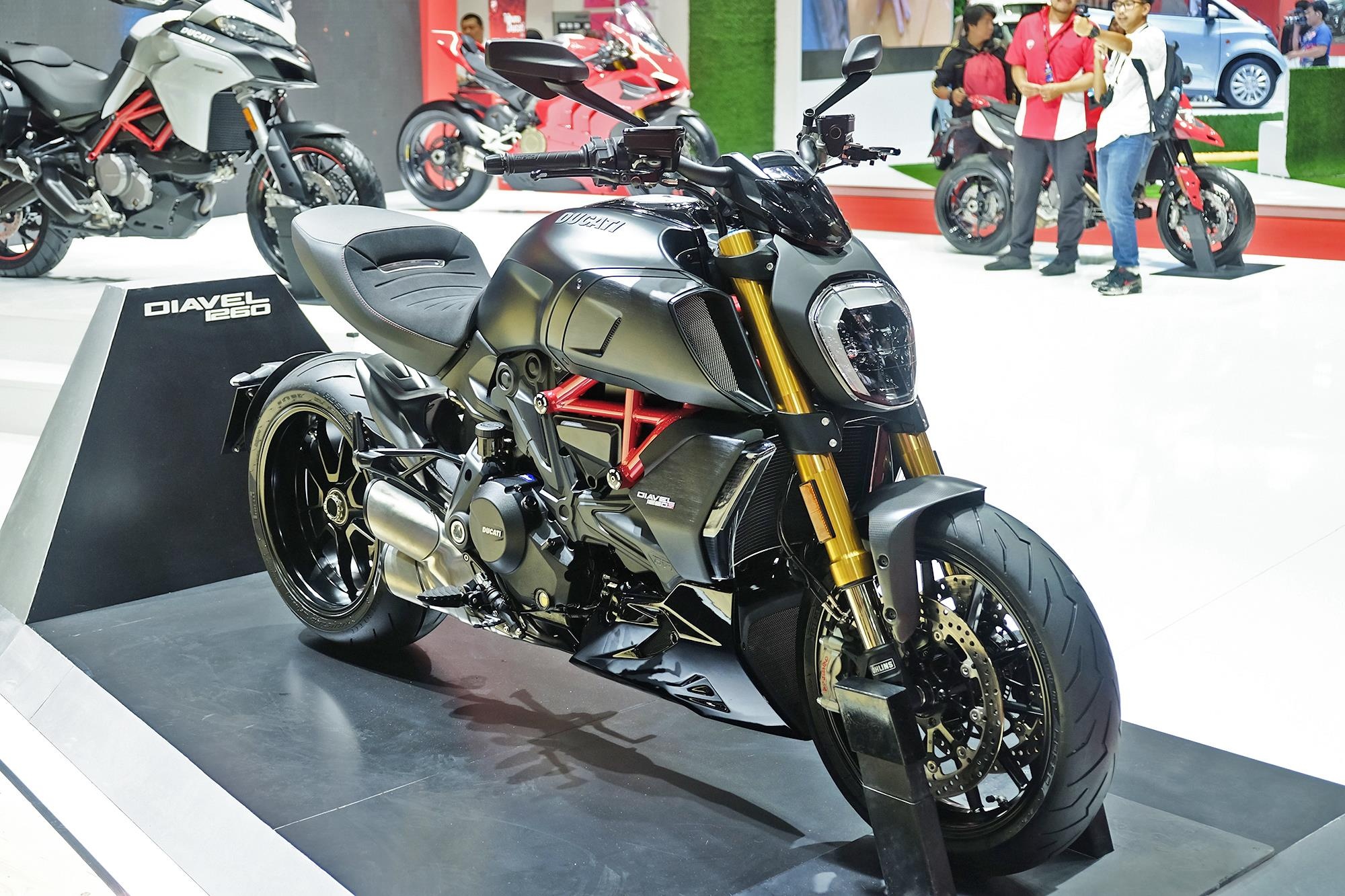 Ducati Diavel 1260 ra mat anh 10