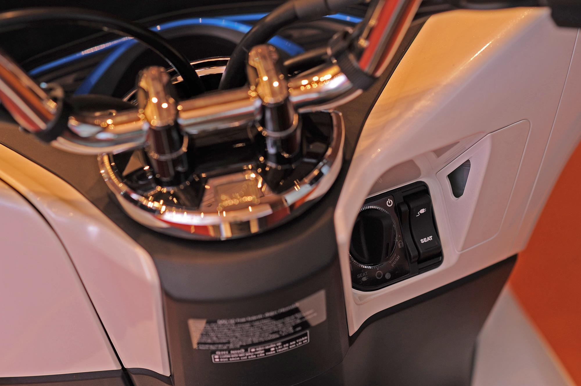 Honda PCX Electric ra mat anh 7