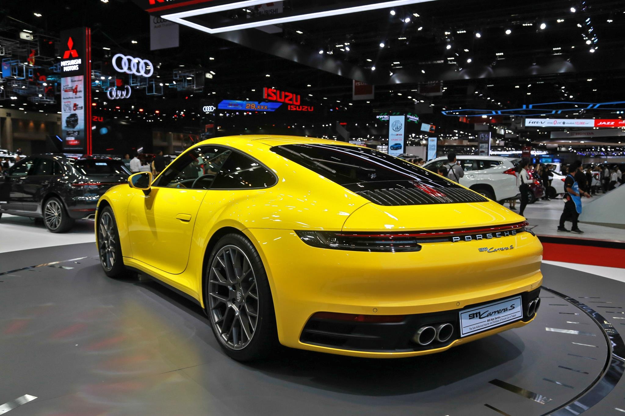 Porsche 911 the he moi ra mat anh 2