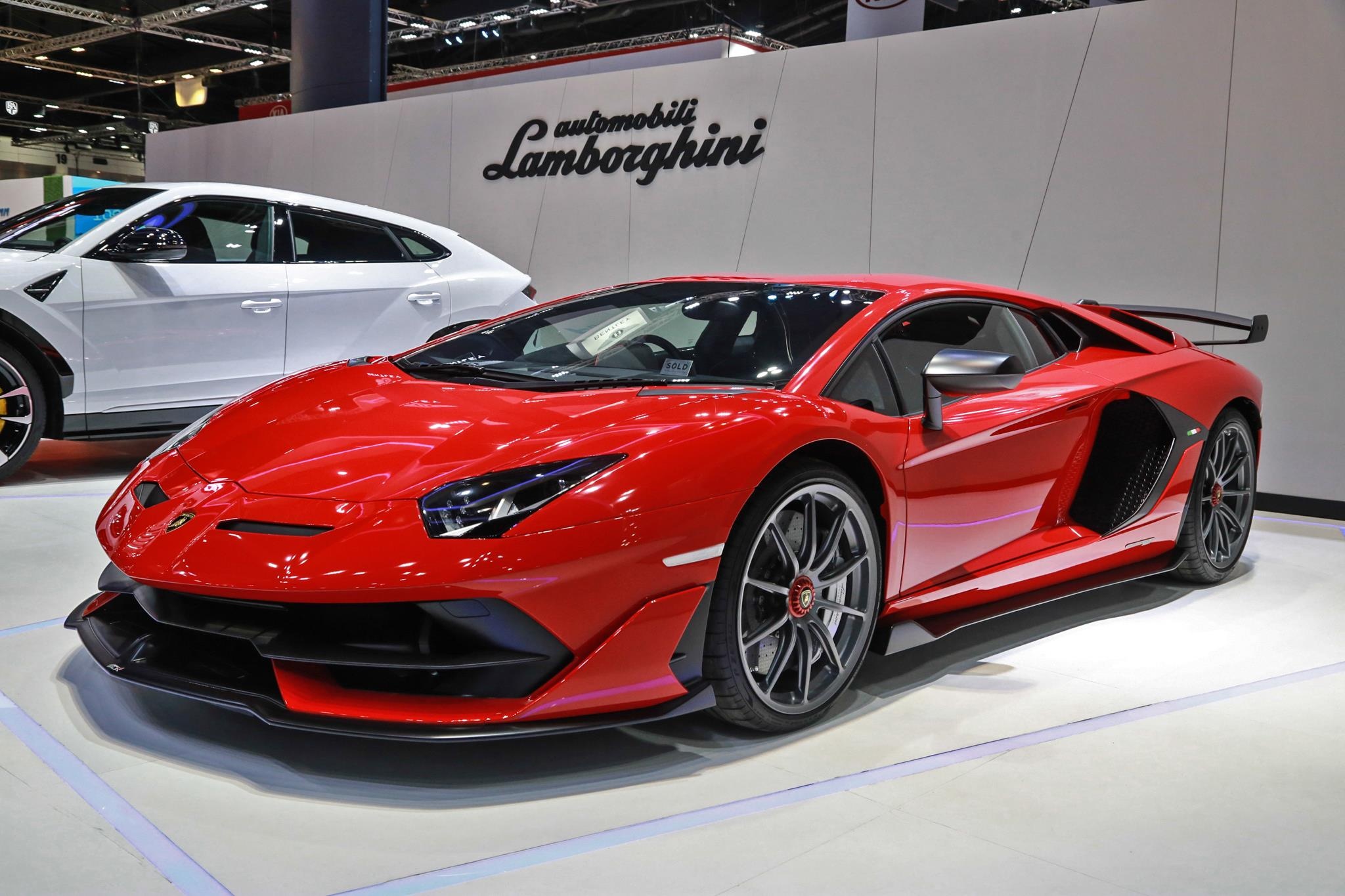 Lamborghini Aventador SVJ ra mat anh 2