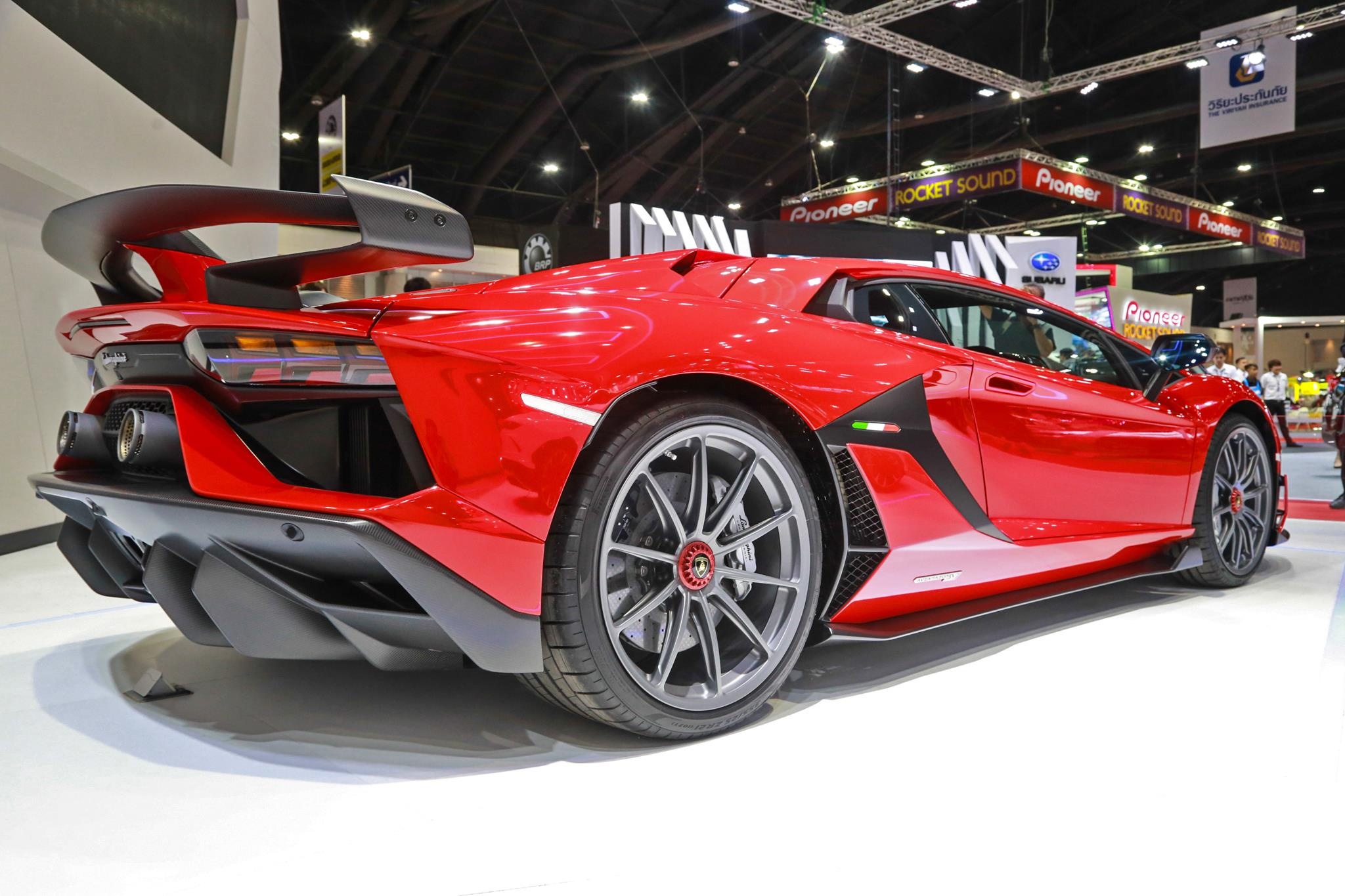 Lamborghini Aventador SVJ ra mat anh 4