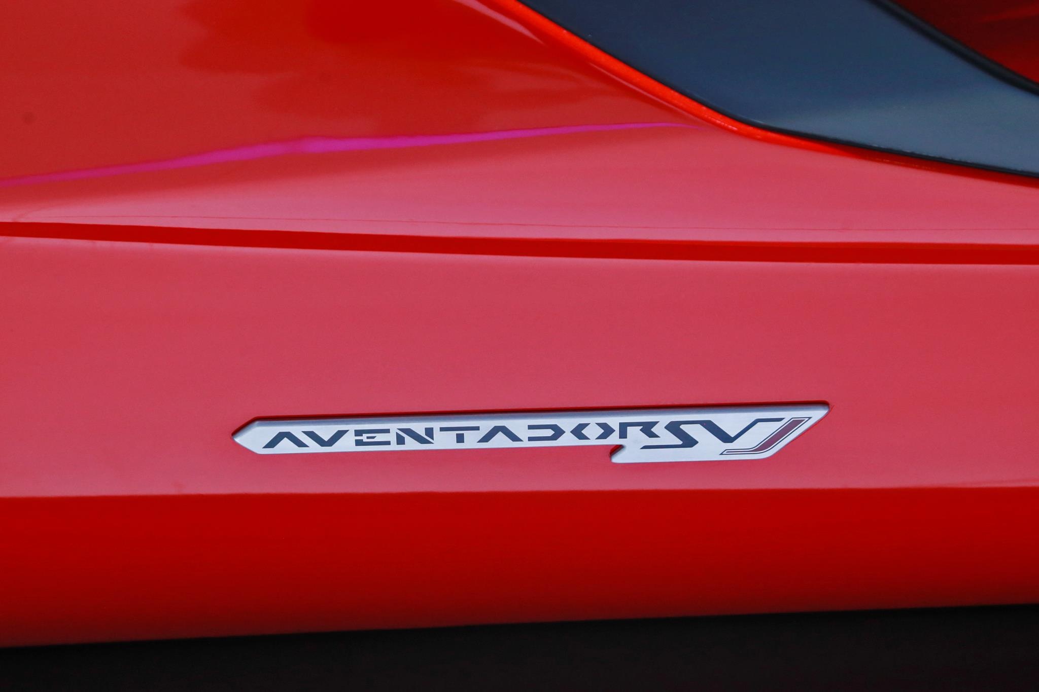 Lamborghini Aventador SVJ ra mat anh 10
