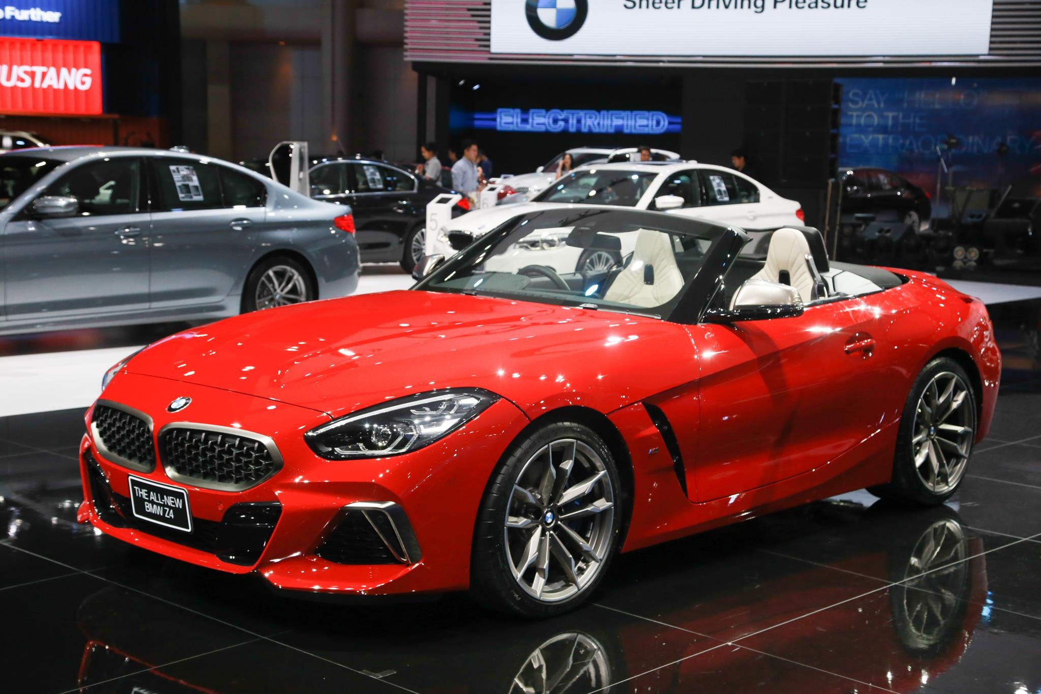 BMW Z4 Roadster ra mat anh 1