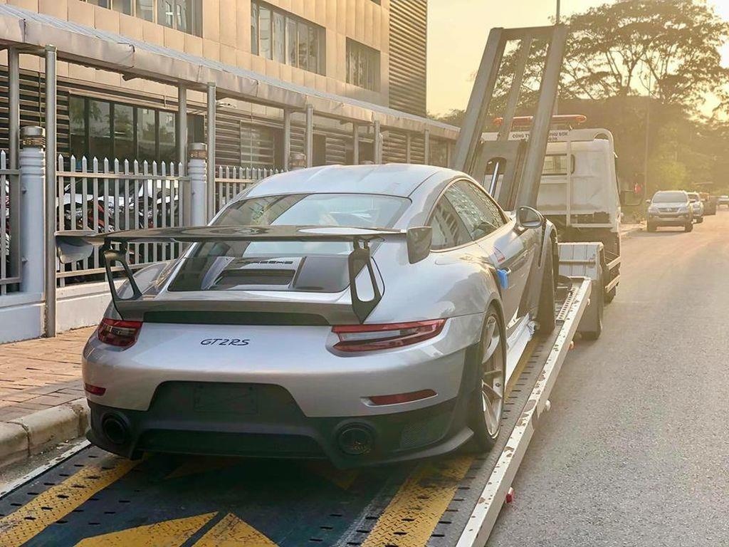 Porsche 911 GT2 RS gia 20 ty anh 1