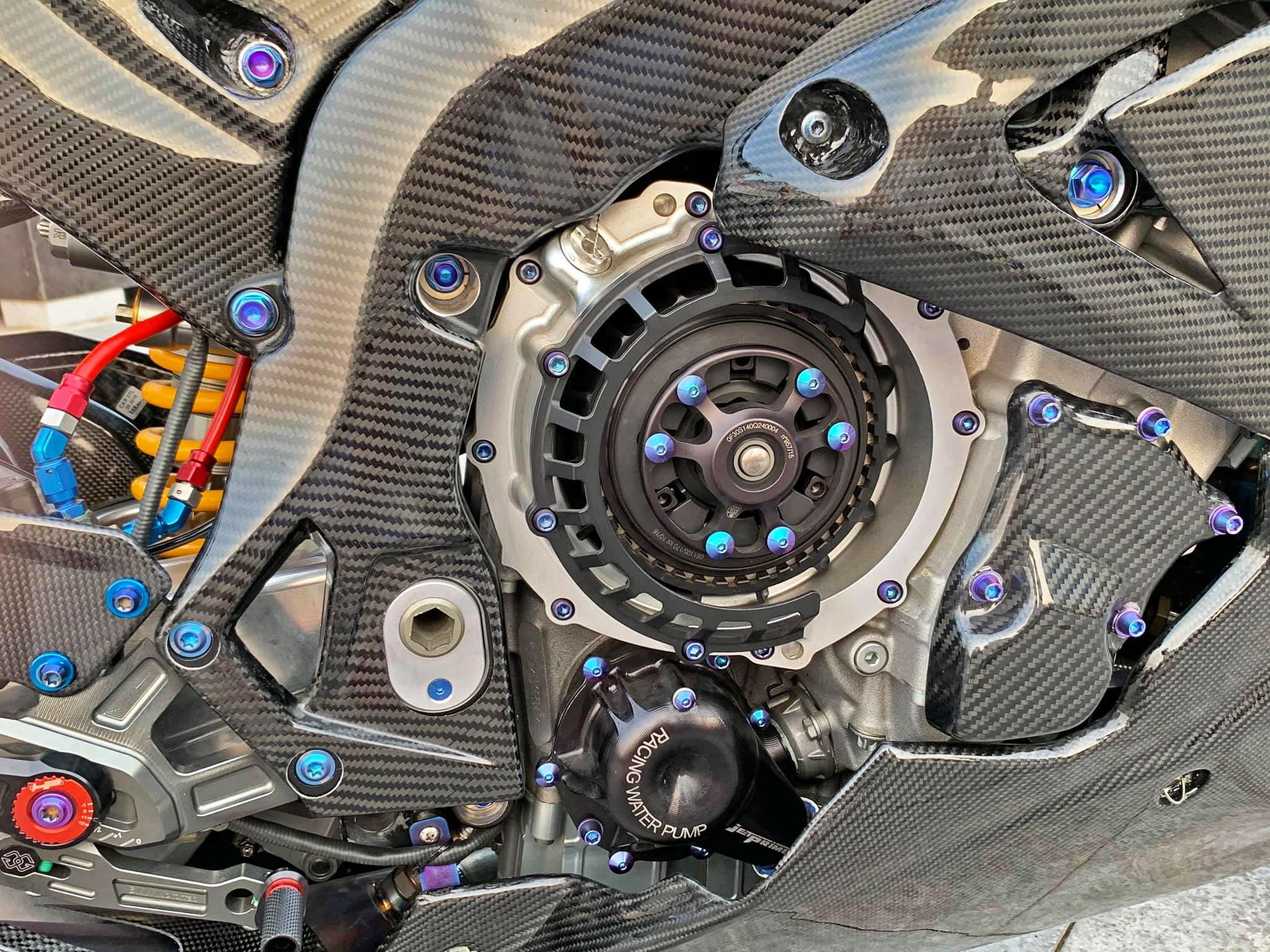 BMW S1000RR do full carbon anh 6