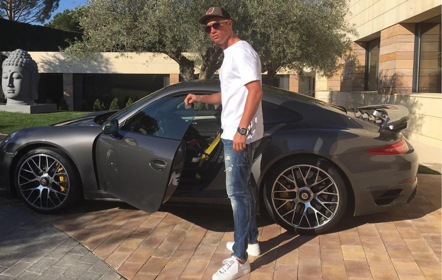 Bo suu tap xe 4, 5 trieu USD cua Cristiano Ronaldo anh 8