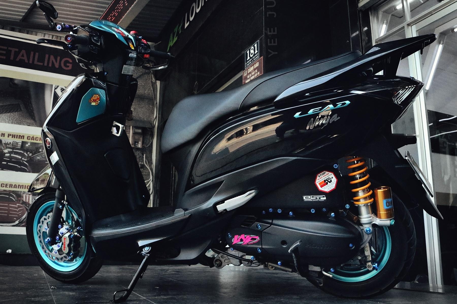 Honda Lead phien ban 'vua ninja' cua biker Ca Mau ton them 100 trieu hinh anh