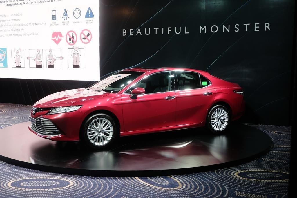 Re hon ca ban cu,  Toyota Camry 2019 co thay doi gi anh 1