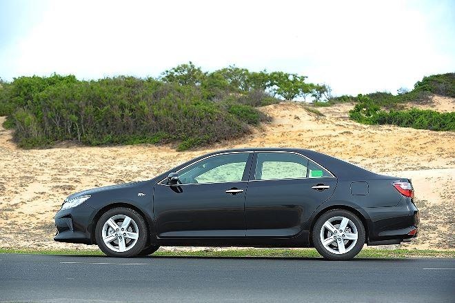 Re hon ca ban cu,  Toyota Camry 2019 co thay doi gi anh 6