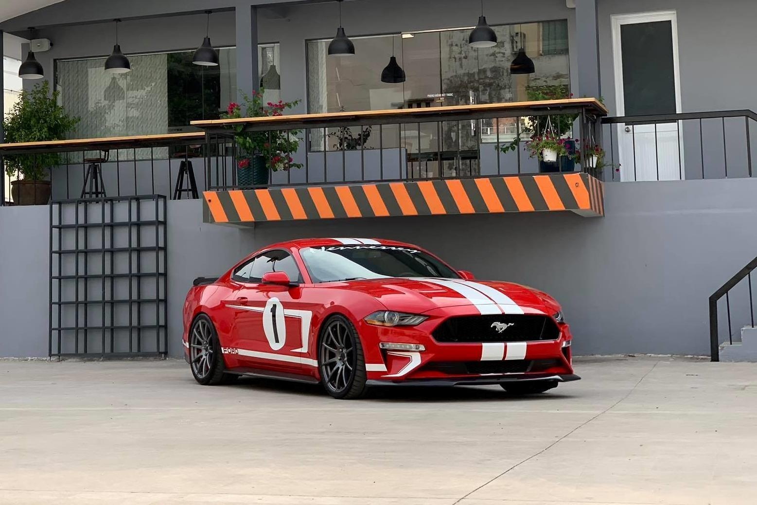 Chiec Ford Mustang manh nhat VN co gi dac biet? anh 1