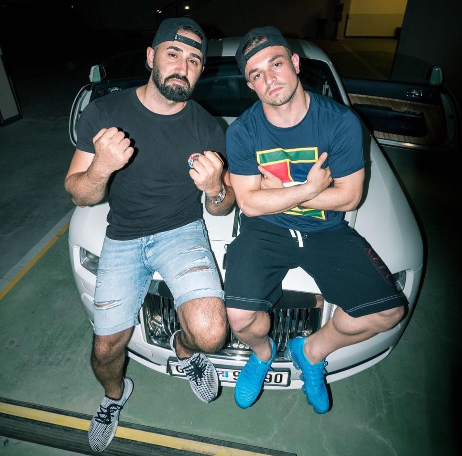 Dan xe ca doi hinh Liverpool anh 2