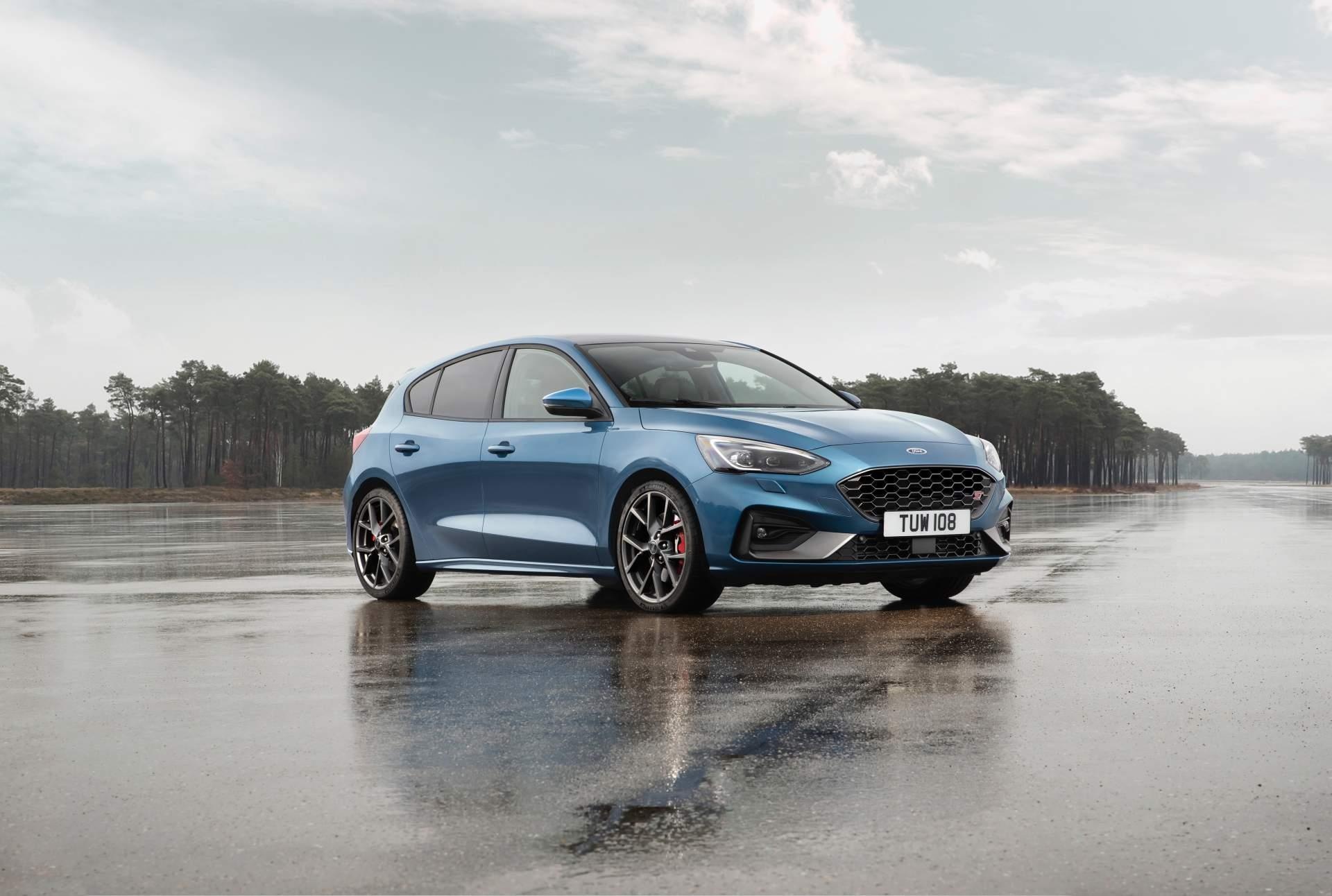 Ford Focus ST 2019 ra mat anh 1