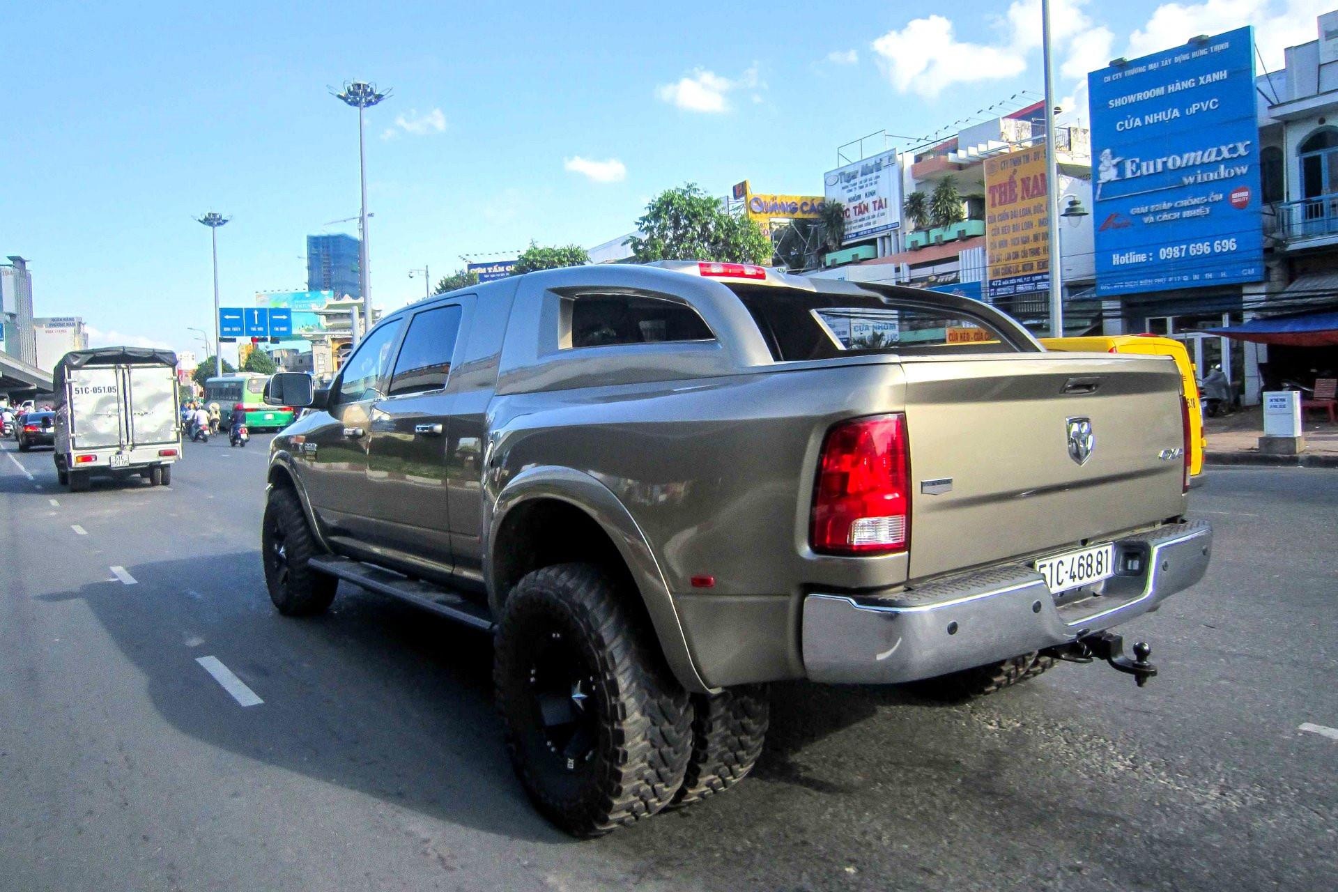 Thu choi ban tai hang nang tai Viet Nam anh 3