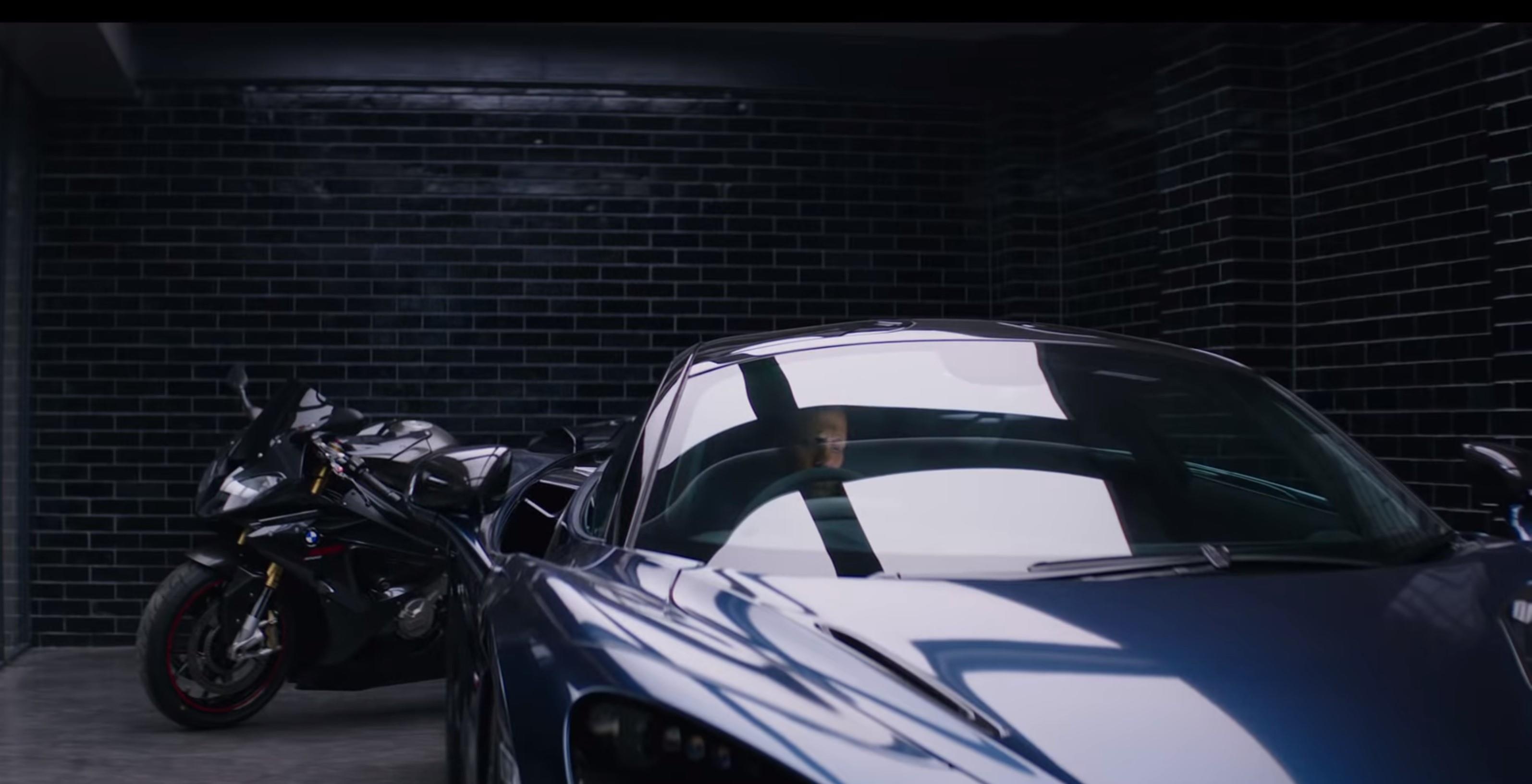 Dan xe xuat hien trong ''Fast & Furious'' anh 7