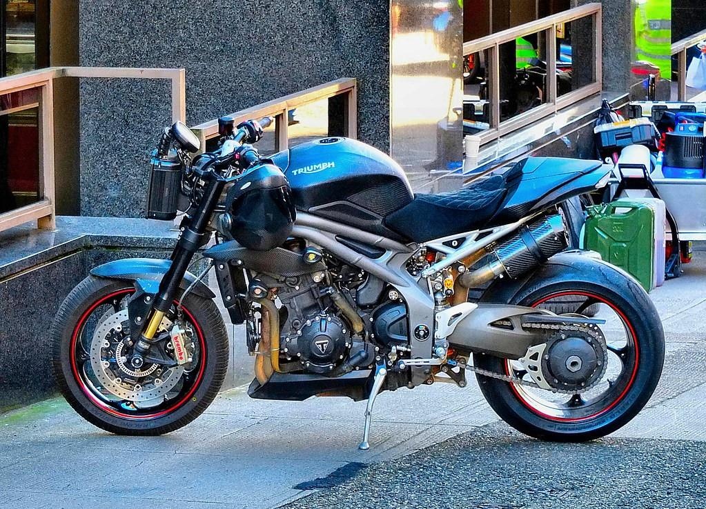 Dan xe xuat hien trong ''Fast & Furious'' anh 10