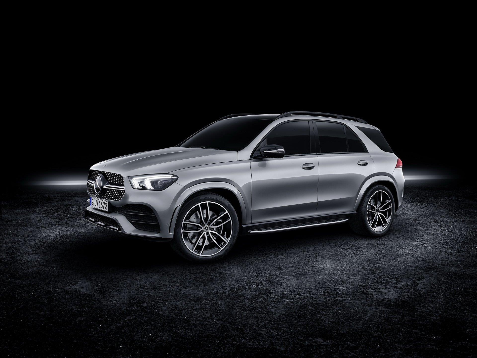 Mercedes-Benz GLE 580 ra mat anh 7