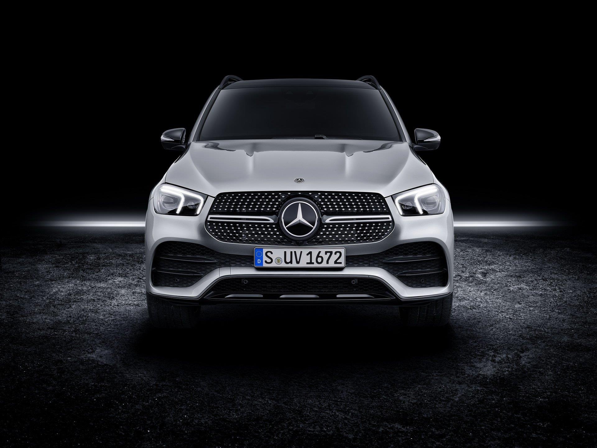 Mercedes-Benz GLE 580 ra mat anh 9