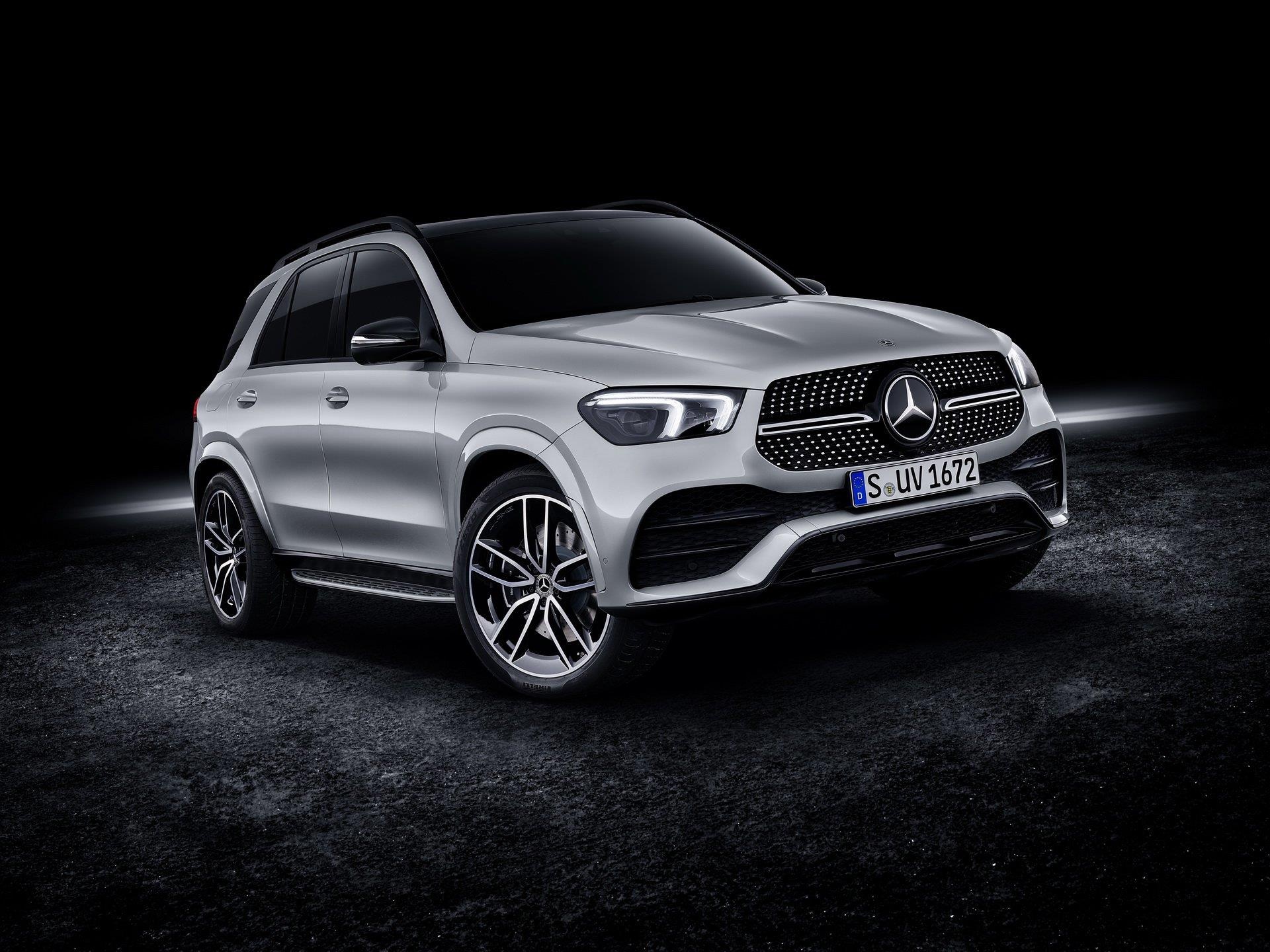 Mercedes-Benz GLE 580 ra mat anh 1