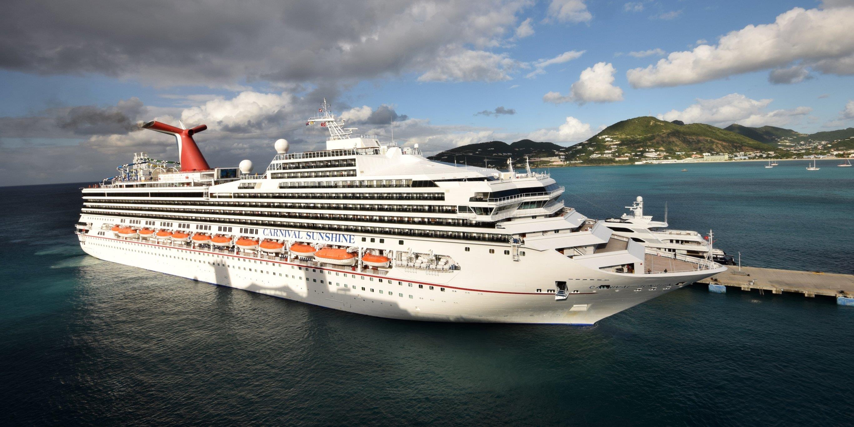 Du thuyen xa thai ra bien,  tap doan bi phat nang anh 1