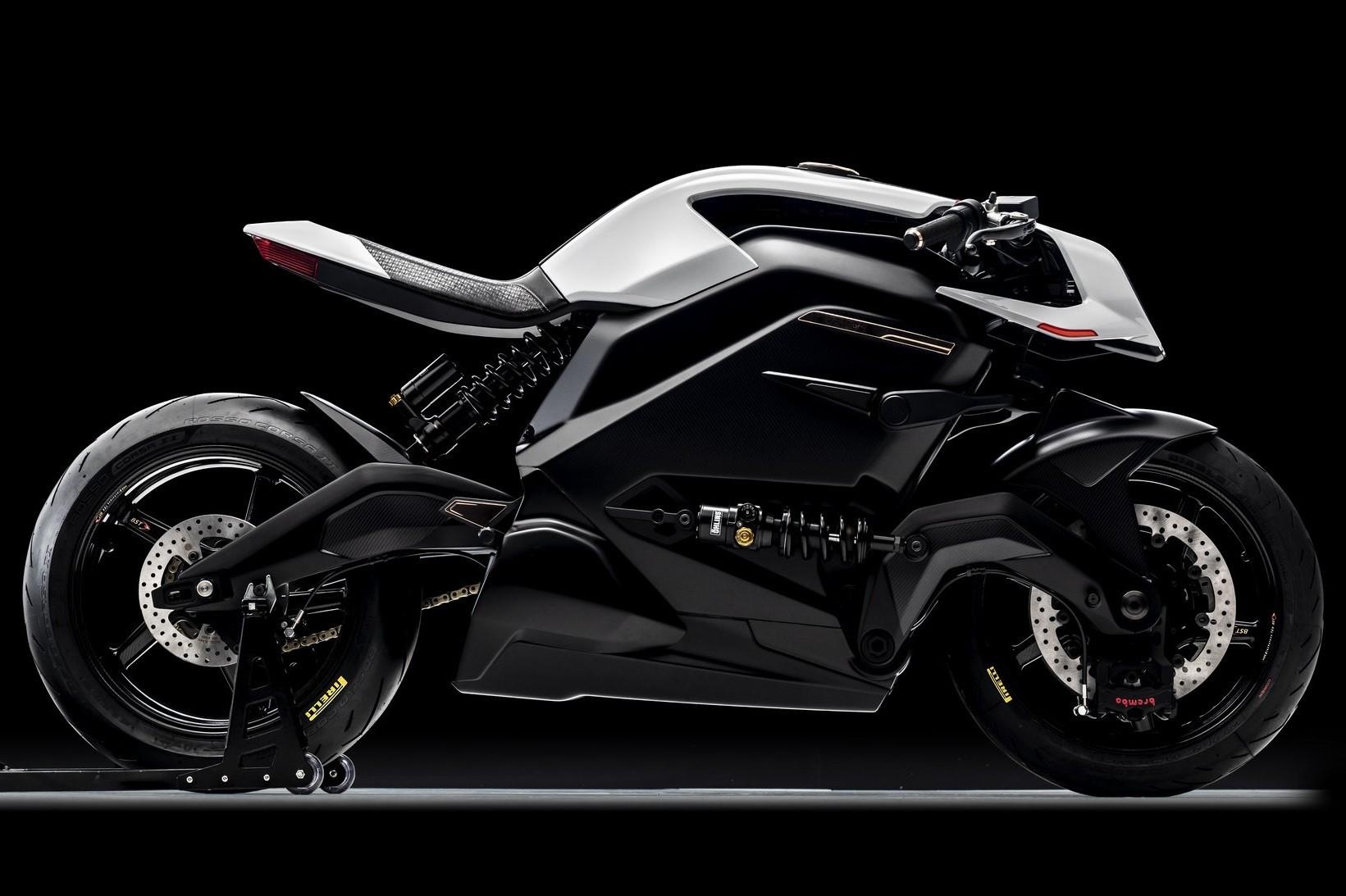 Moto dien tang toc ngang sieu xe, gia tu 114.000 USD hinh anh