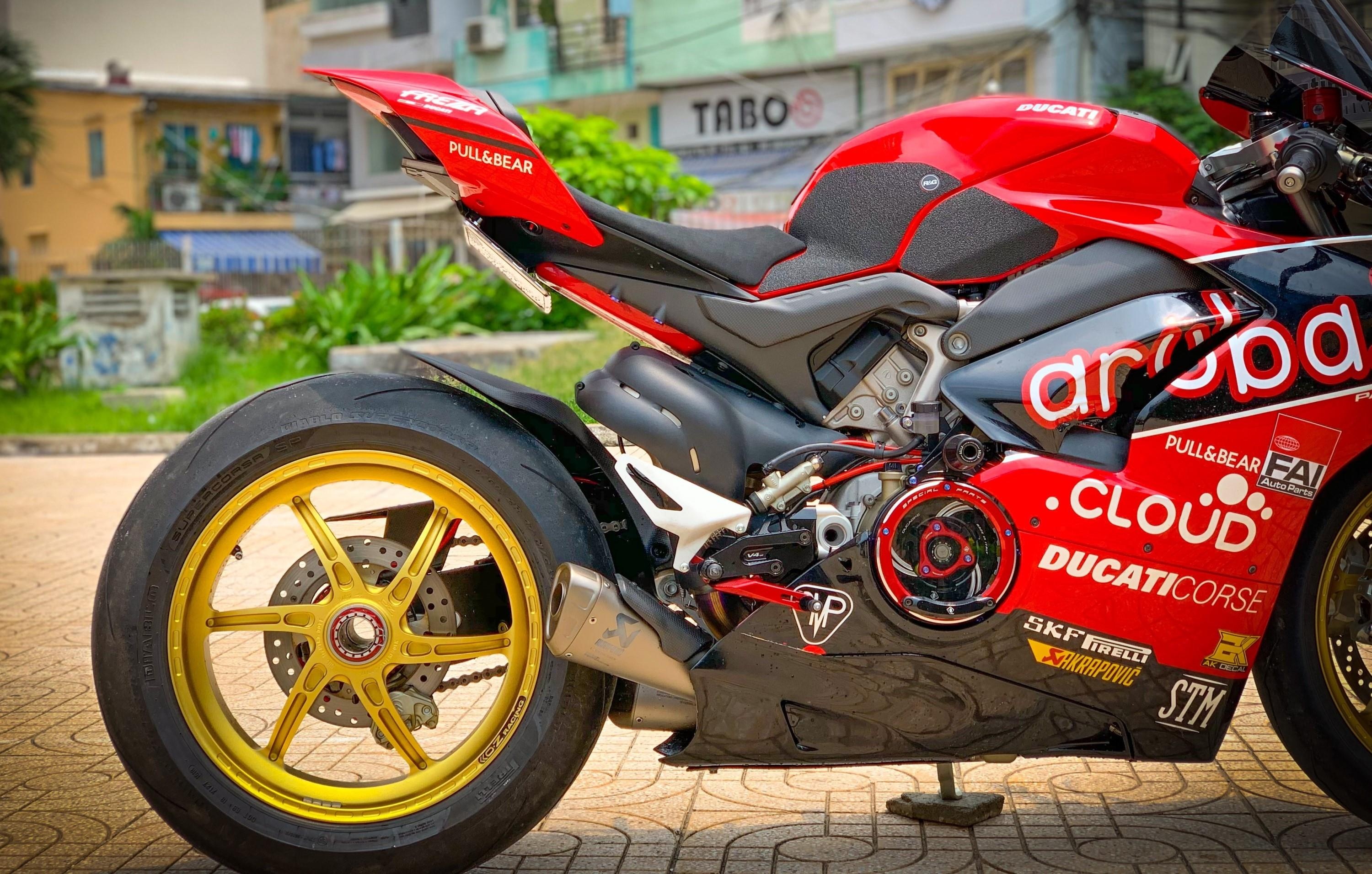 Ducati Panigale V4 do anh 5