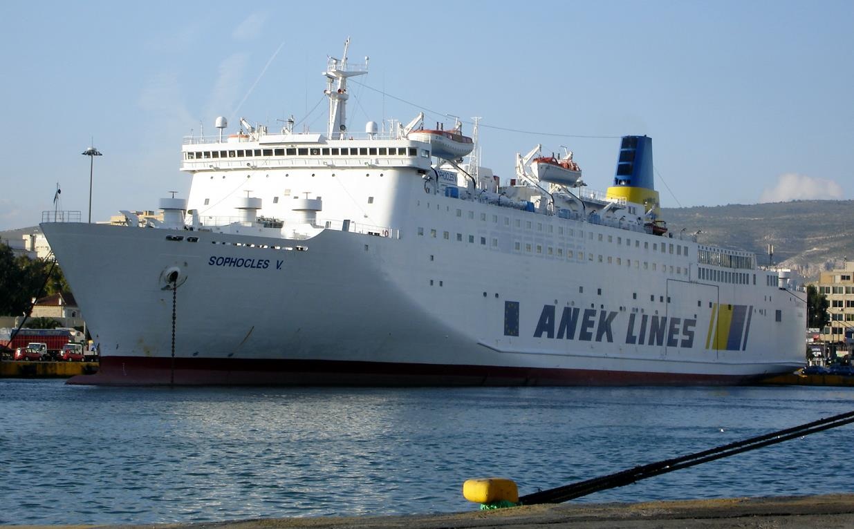 Những du thuyền bẩn thỉu nhất thế giới ảnh 2 Nhung du thuyen ban thiu nhat the gioi anh 2