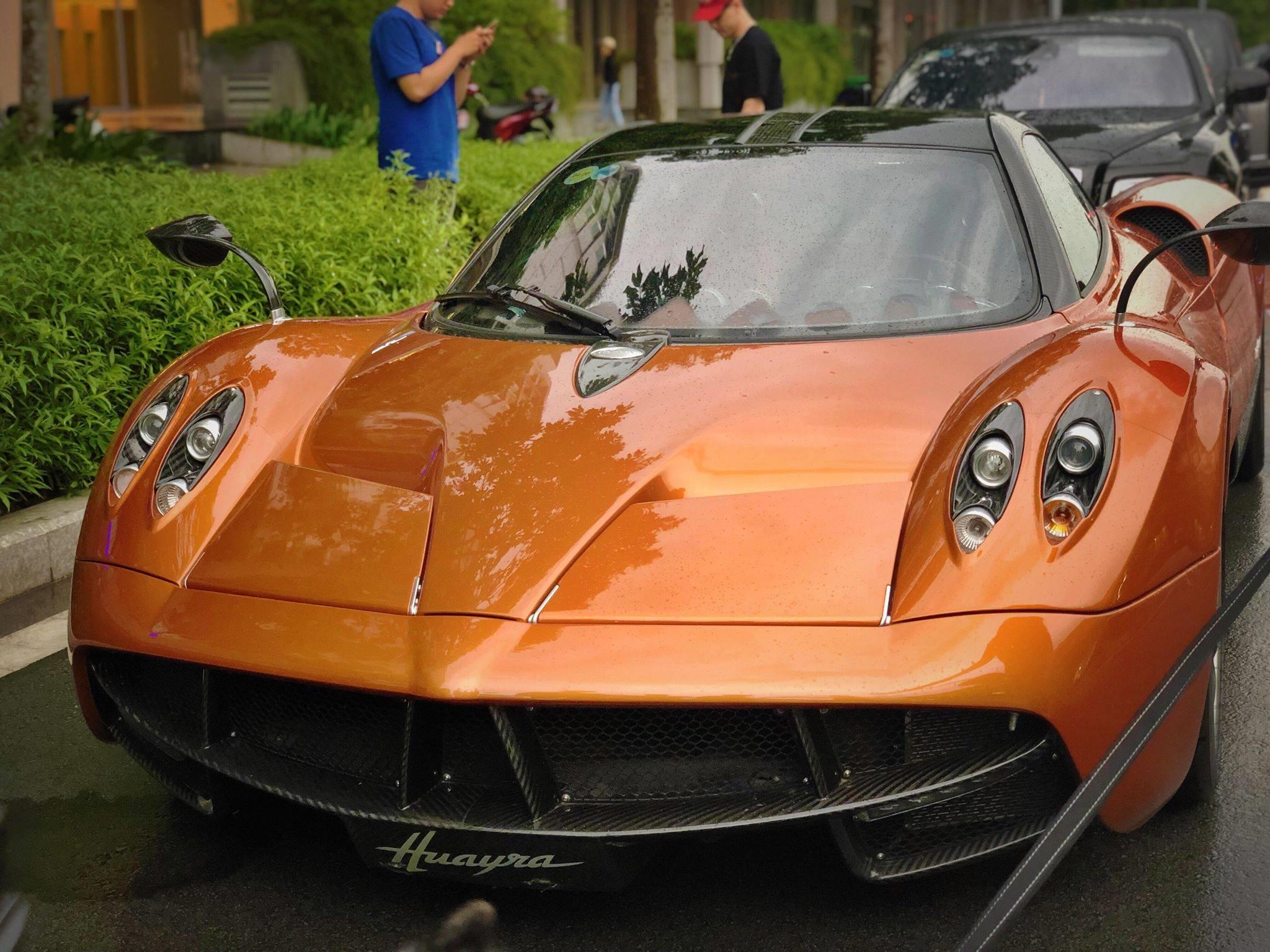 Sieu xe Pagani Huayra dao pho SG anh 7