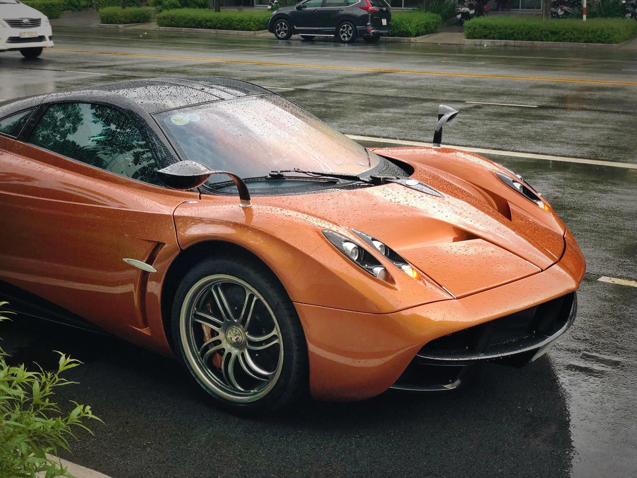 Sieu xe Pagani Huayra dao pho SG anh 4