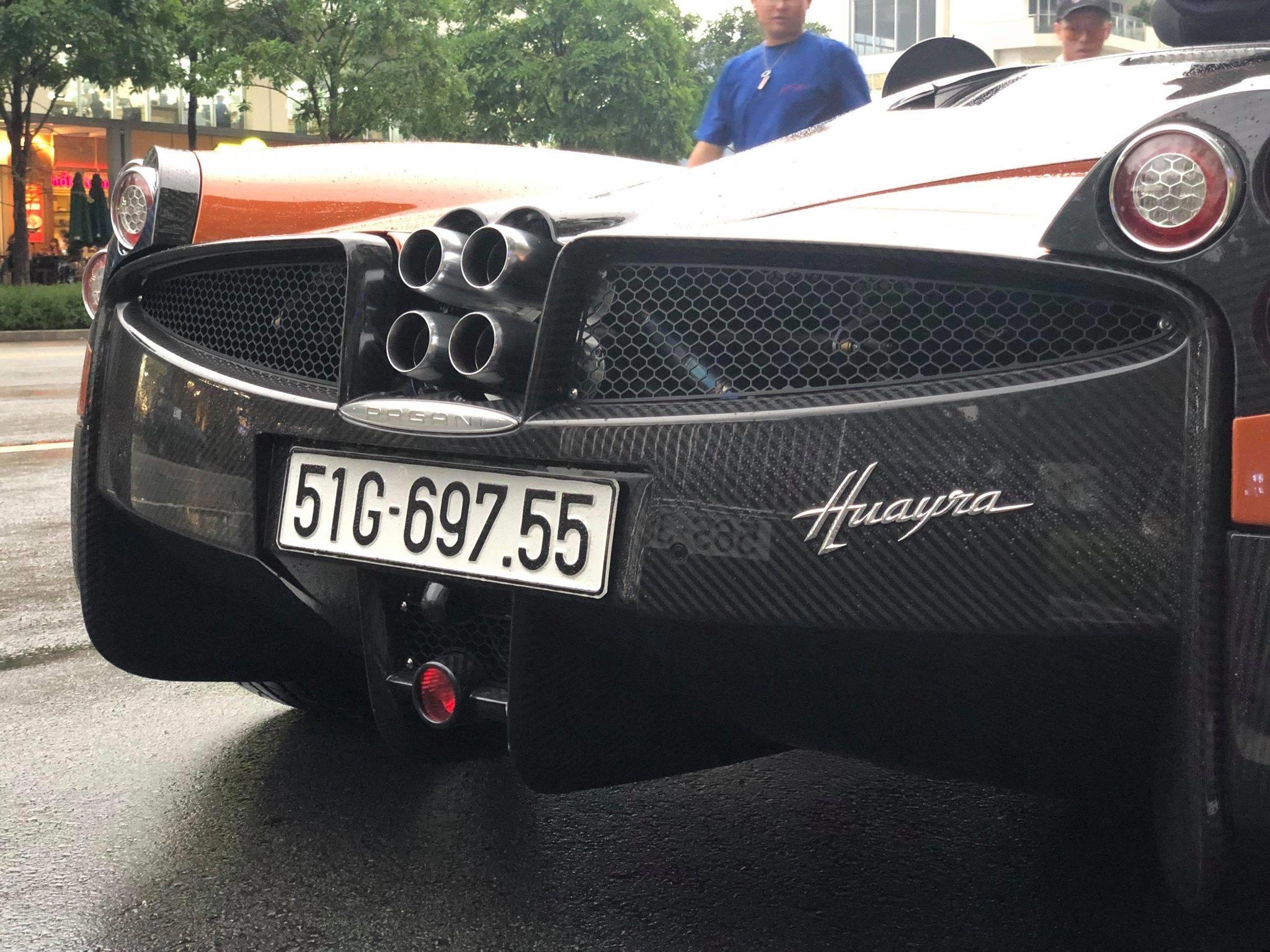 Sieu xe Pagani Huayra dao pho SG anh 3
