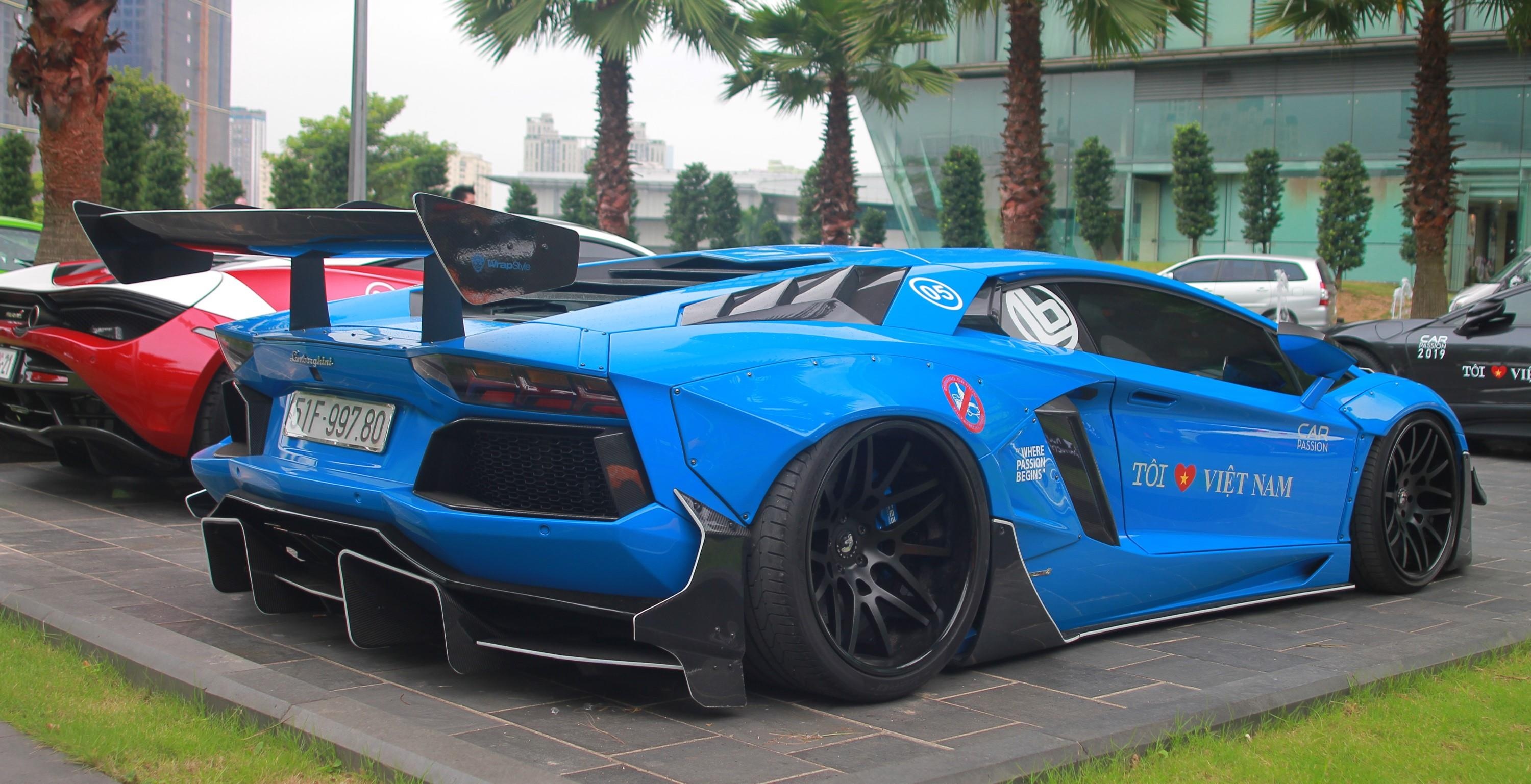 Can canh Lamborghini Aventador do widebody anh 8