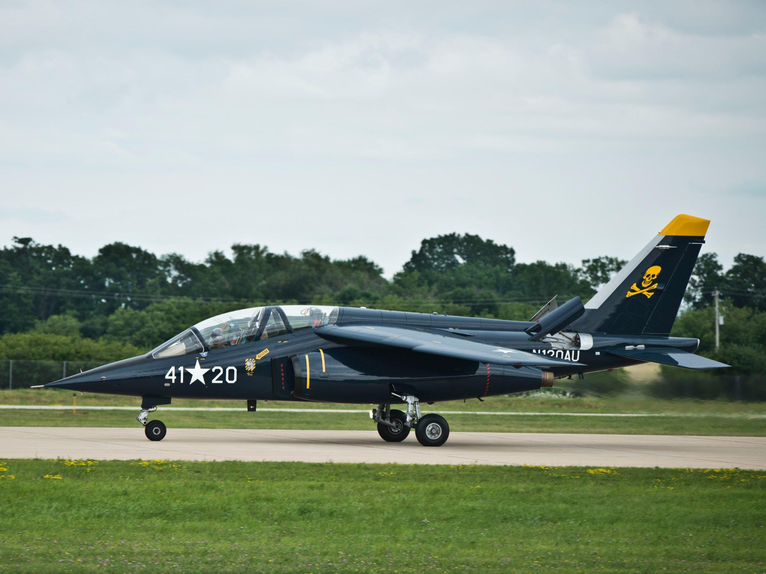 Chan sieu xe,  cac ty phu cong nghe tau may bay anh 16