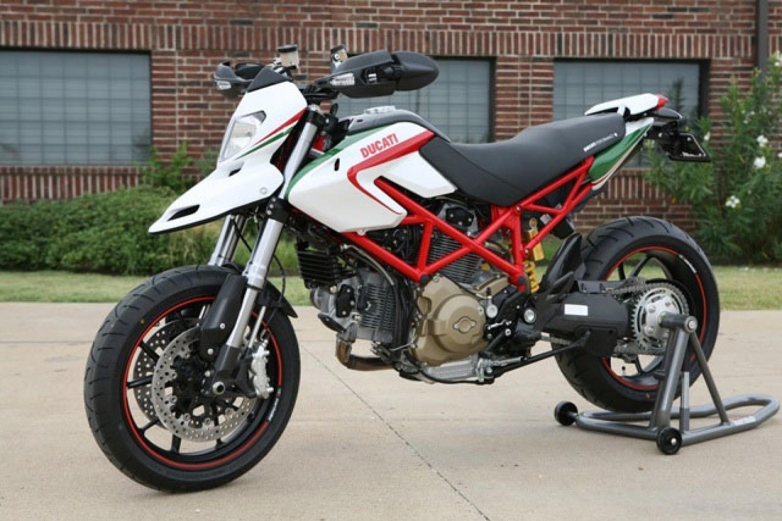 Lịch sử dòng xe Ducati Hypermotard ảnh 8 Lich su dong xe Ducati Hypermotard anh 8
