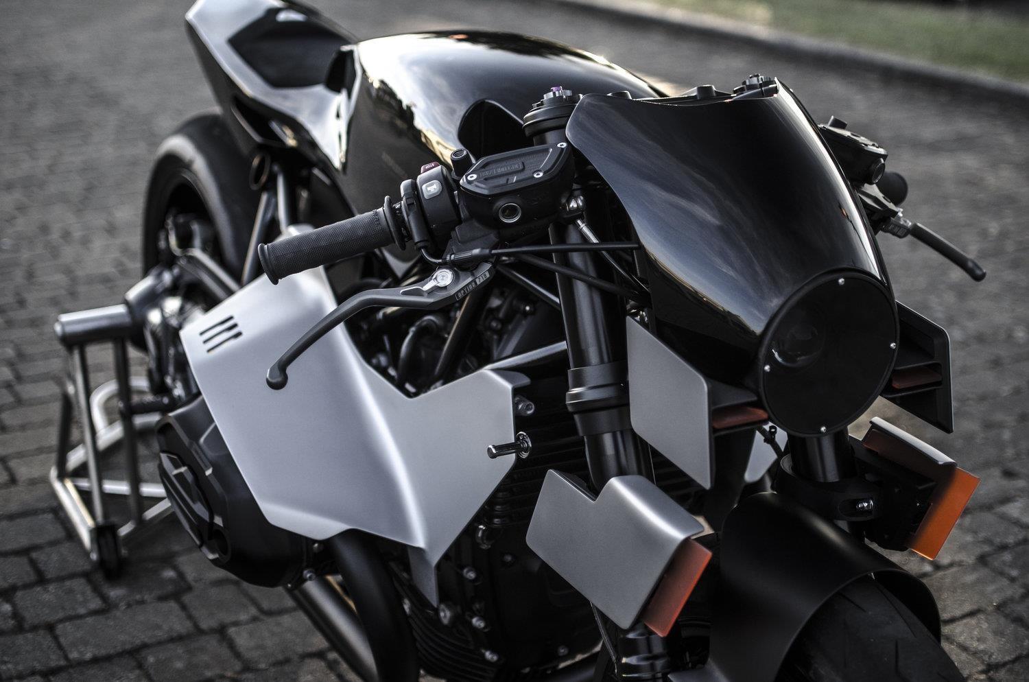 BMW R NineT phien ban 'tan co giao duyen' anh 8