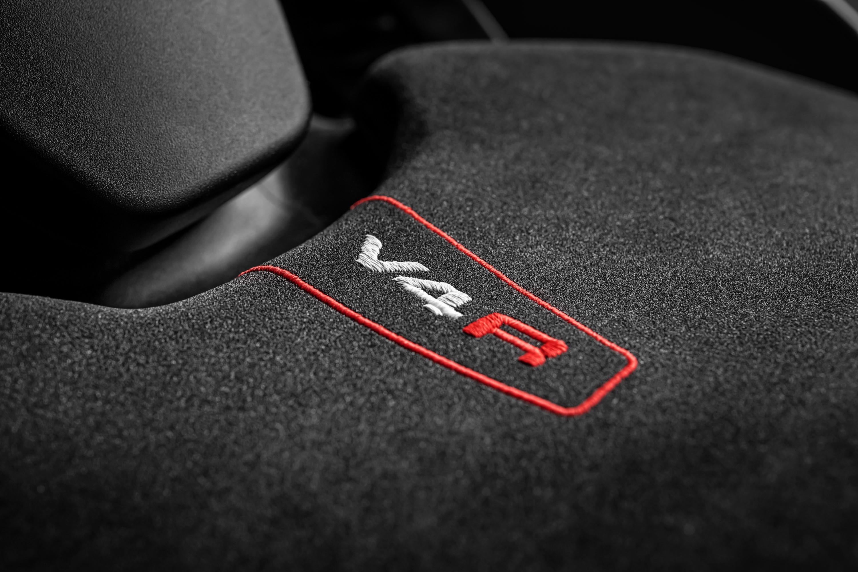 Ducati Panigale V4 R cap ben Malaysia anh 7